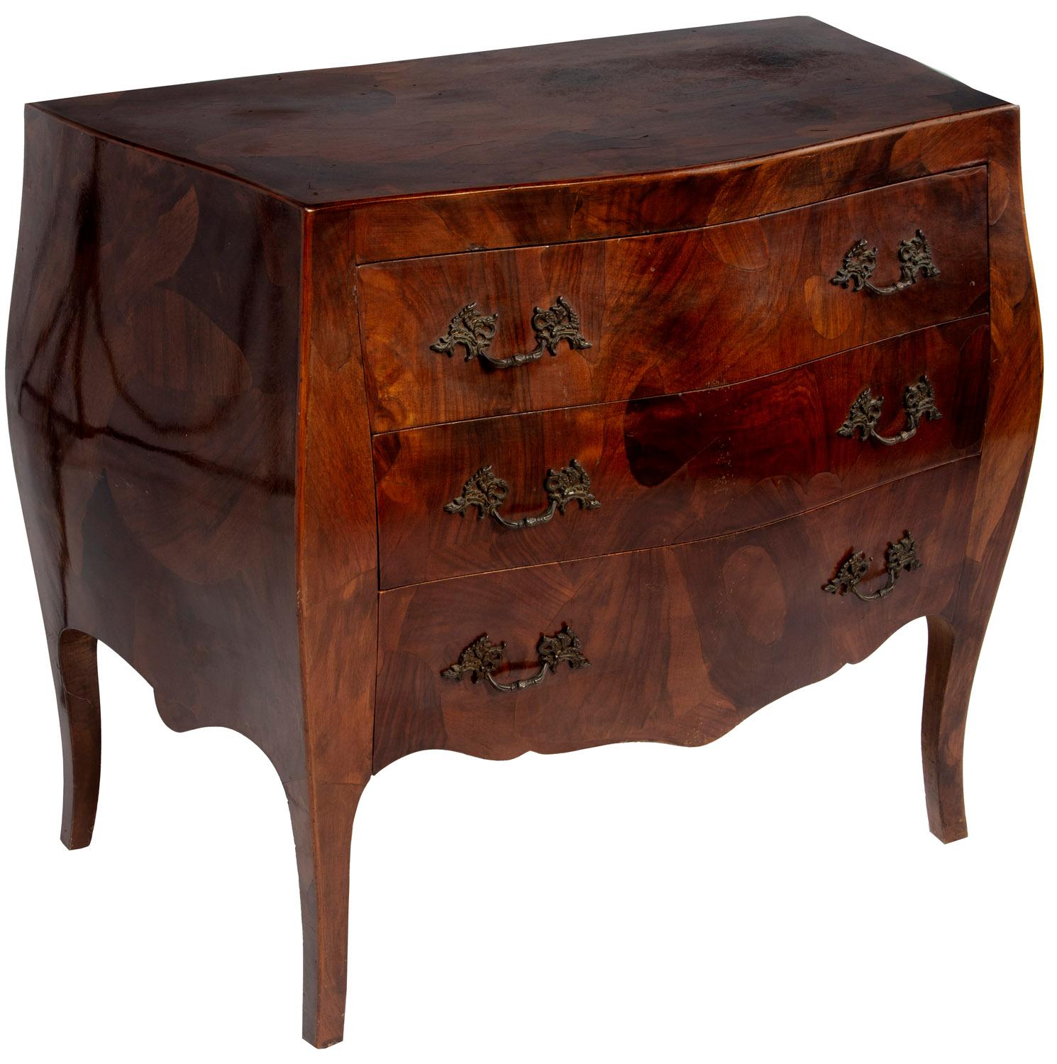 Beautiful Fruitwoods Italian Bombay Side Table For Sale