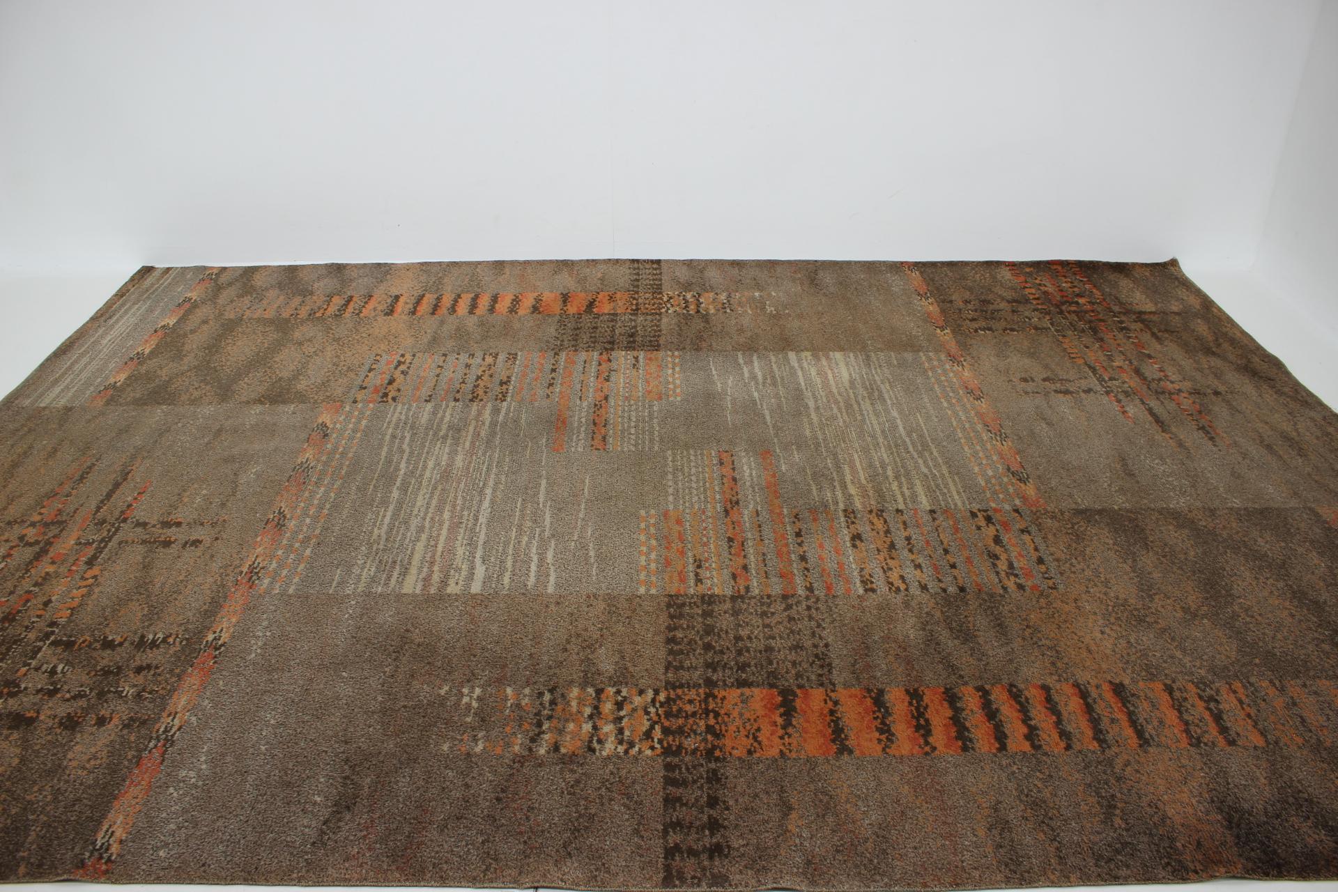 Beautiful Geometric Abstract Design Wool Carpet / Rug, 1950s In Good Condition For Sale In Praha, CZ