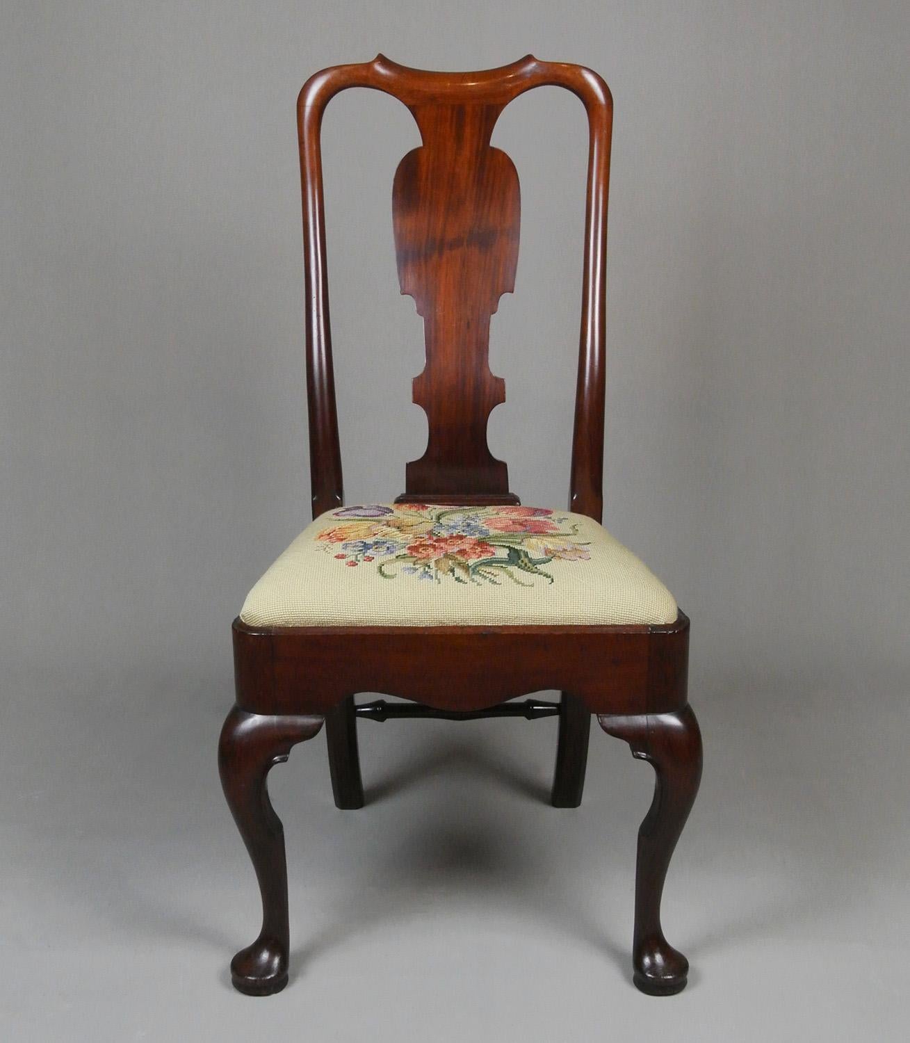 Beautiful George I Red Walnut Side Chair c.1735 In Good Condition In Heathfield, GB