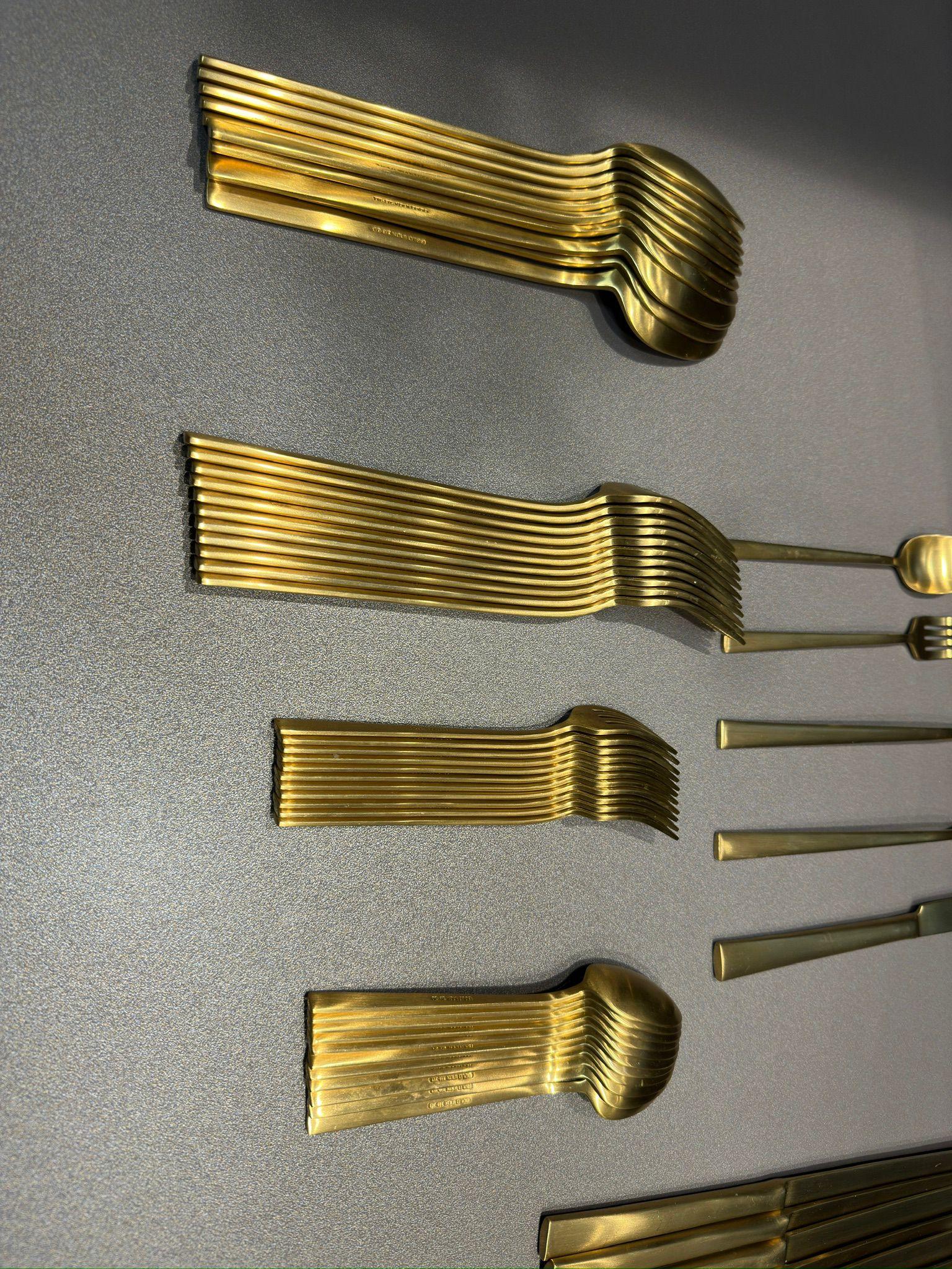 Beautiful German Cutlery for 12 People 20th Century For Sale 4