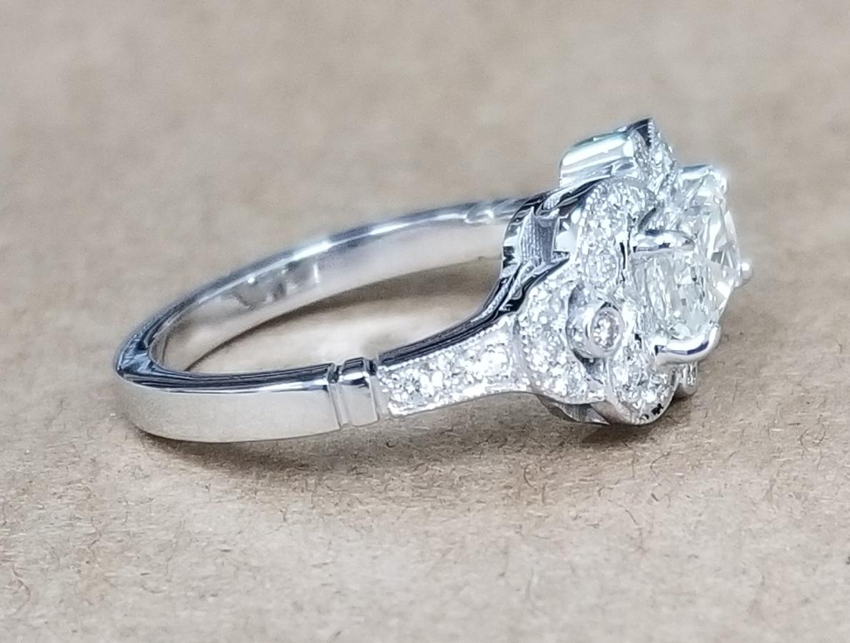 14k white gold setting diamond ring In New Condition In Los Angeles, CA