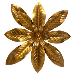 Schöne vergoldete Blätter Tole Hollywood Regency Einbaubeleuchtung von Koegl Leuchten