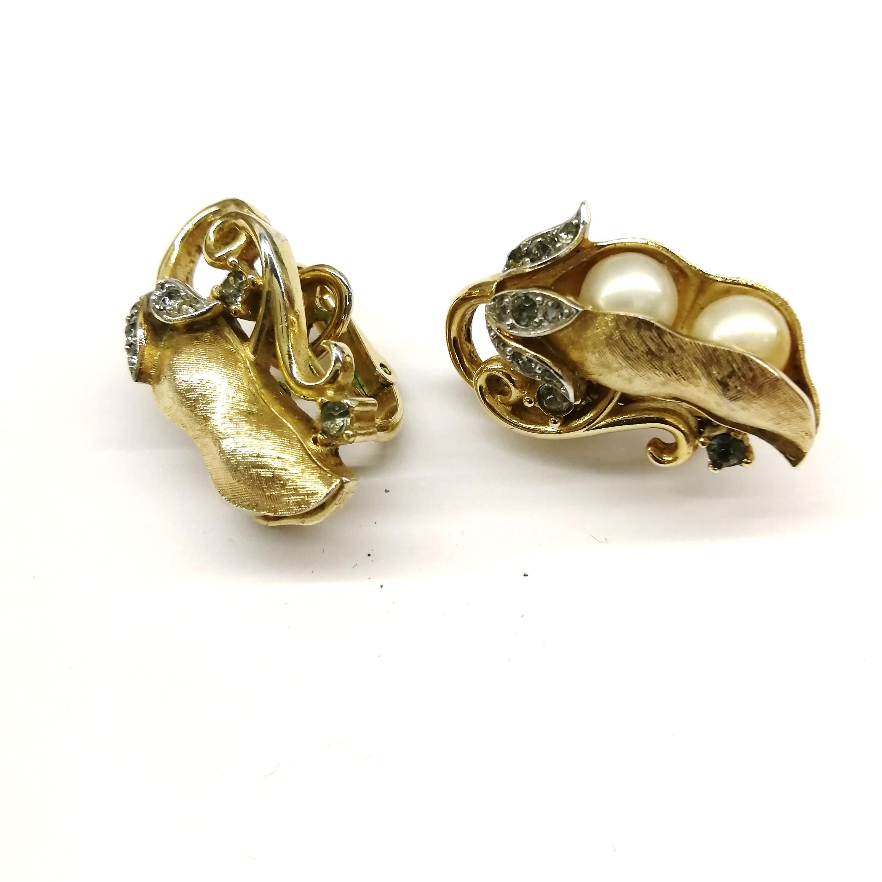 Beautiful gilded metal and paste 'peapod' earrings, Trifari, USA, 1960s 5