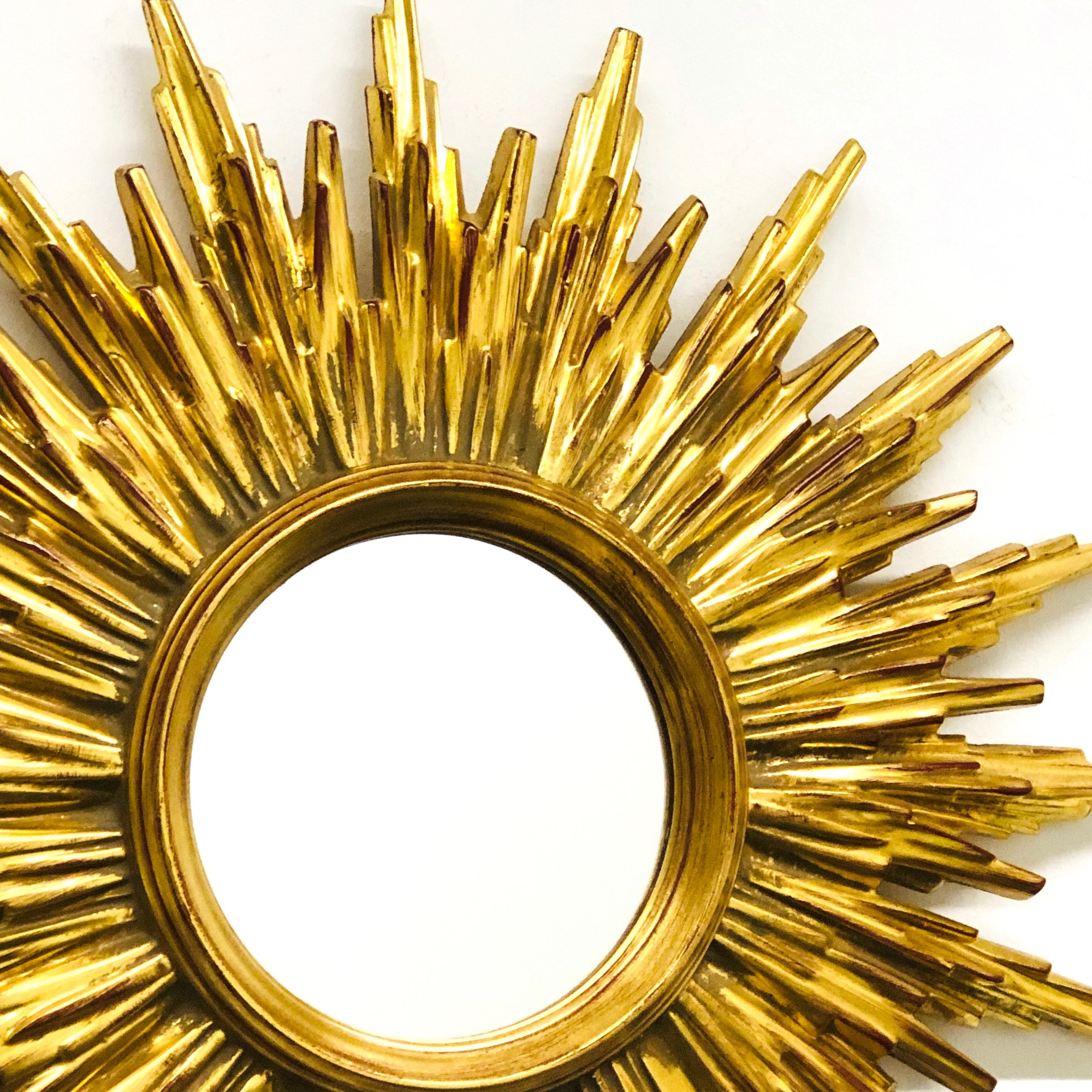 Beautiful Gilded Starburst Sunburst Mirror circa 1980s Made in Belgium In Good Condition In Nuernberg, DE