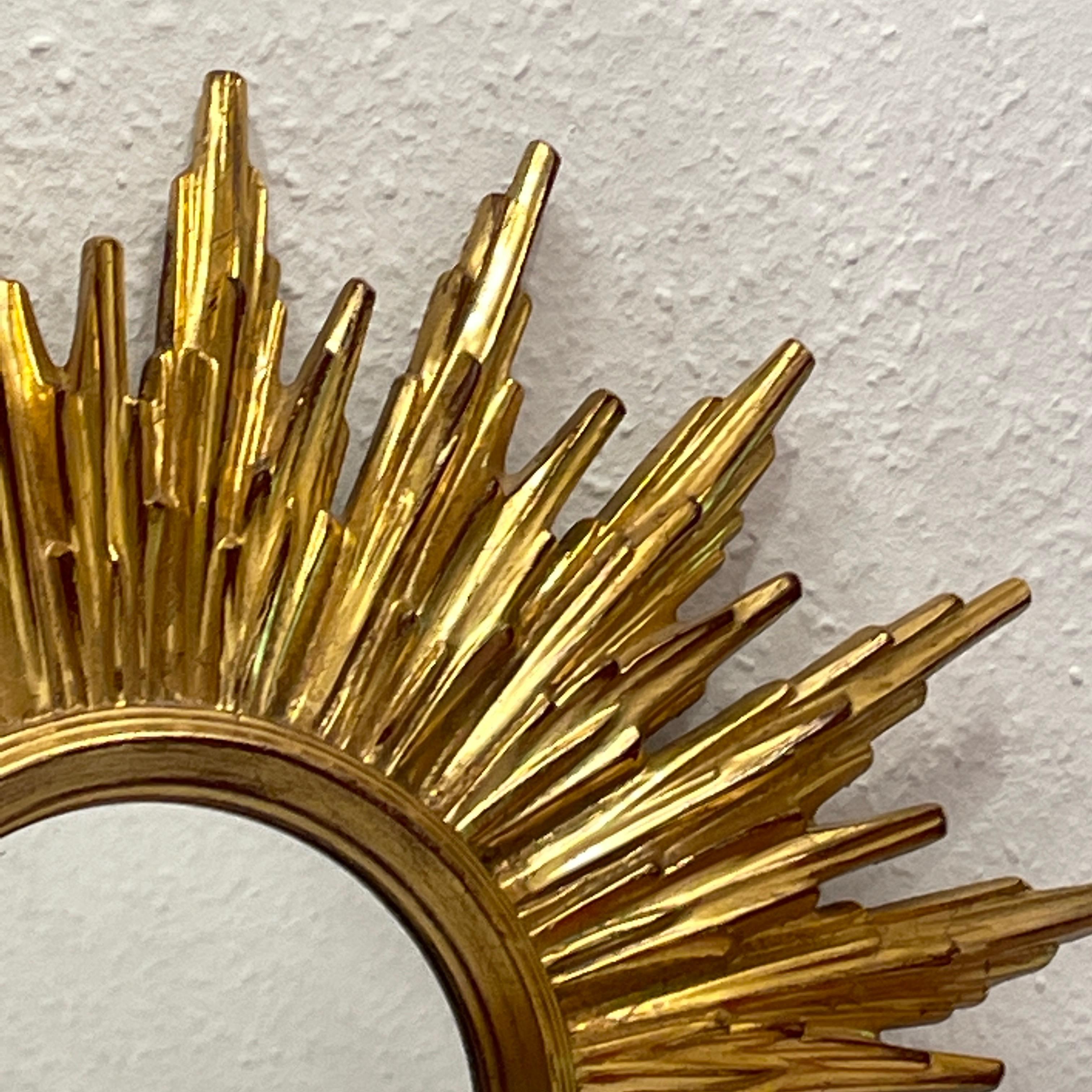 Beautiful Gilded Starburst Sunburst Mirror circa 1980s Made in Belgium In Good Condition In Nuernberg, DE