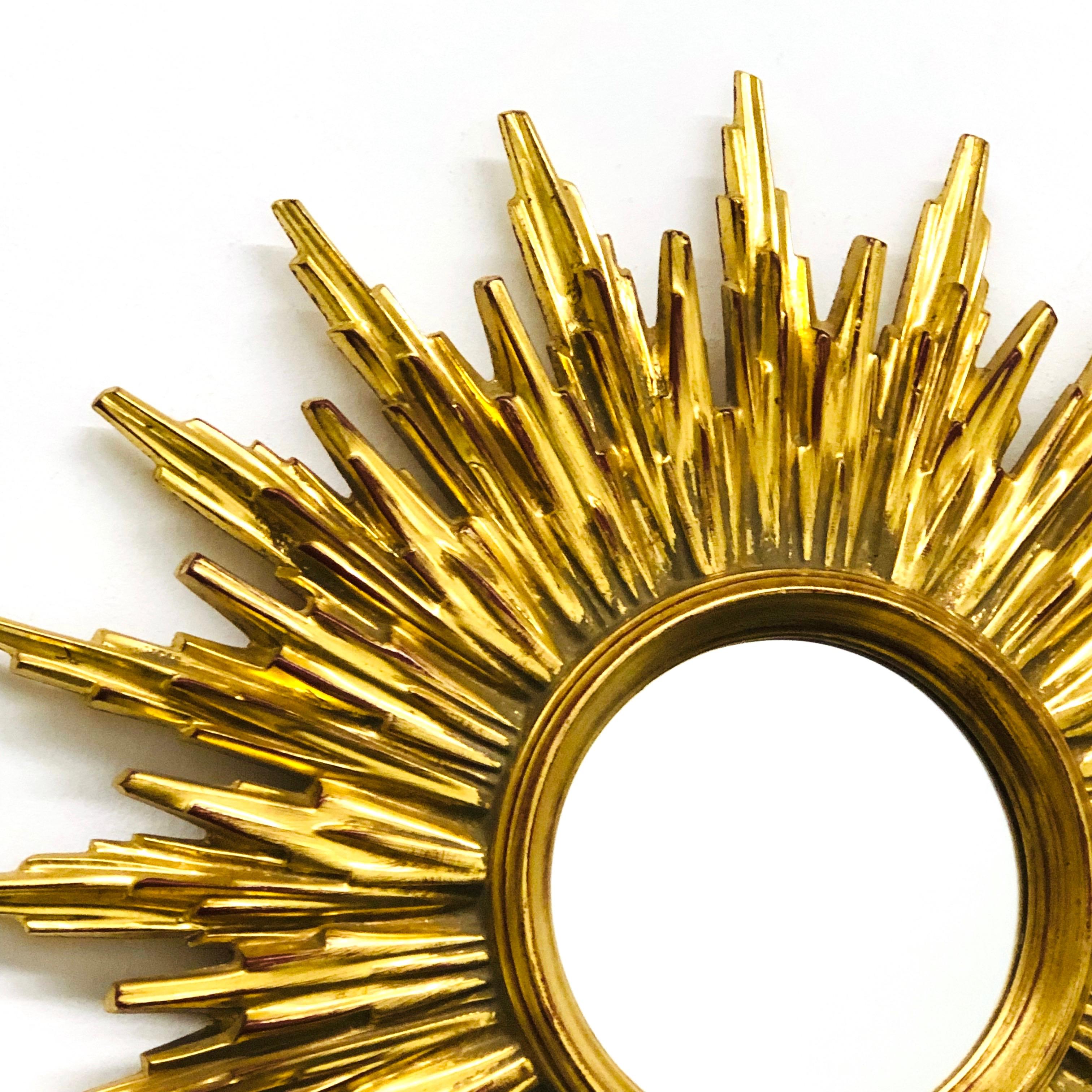 Late 20th Century Beautiful Gilded Starburst Sunburst Mirror circa 1980s Made in Belgium
