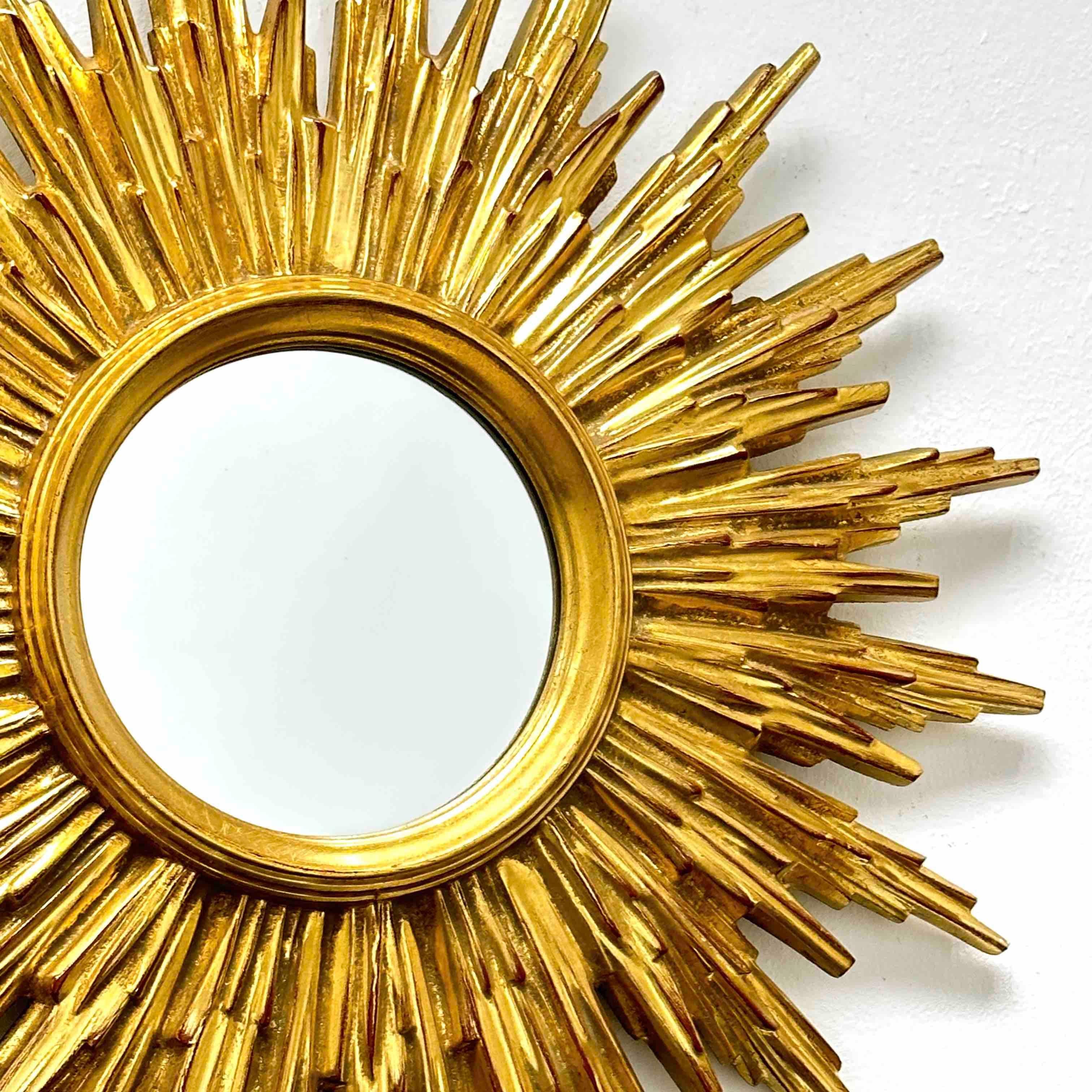 Beautiful Gilded Starburst Sunburst Mirror circa 1980s Made in Belgium In Good Condition In Nuernberg, DE