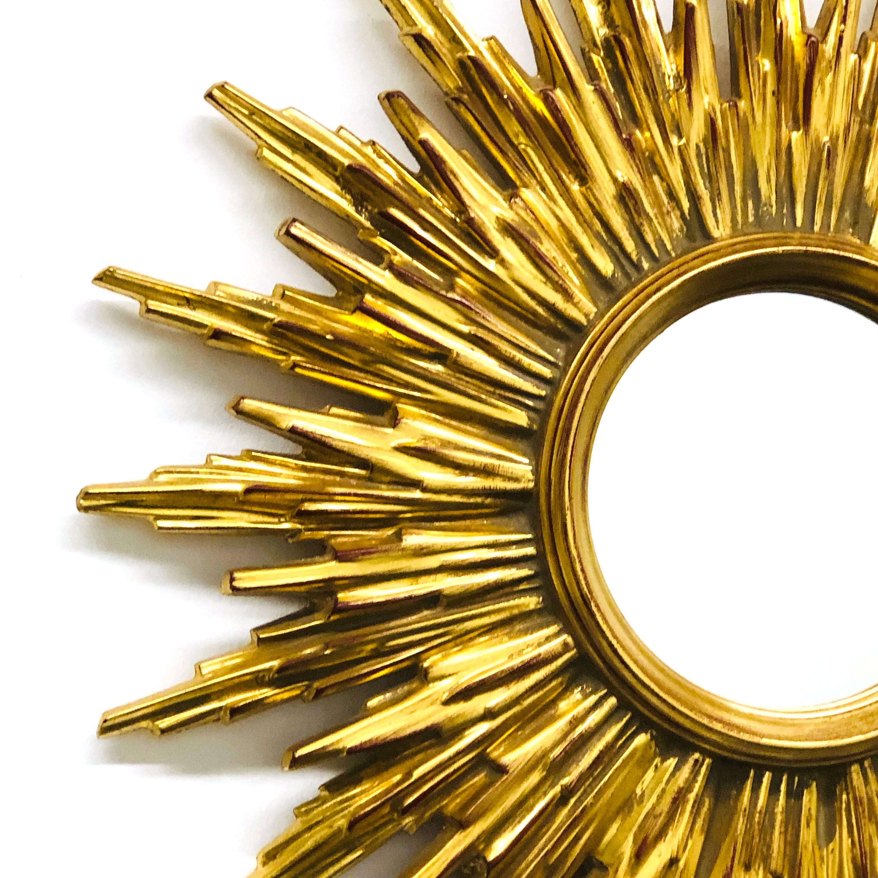 Resin Beautiful Gilded Starburst Sunburst Mirror circa 1980s Made in Belgium