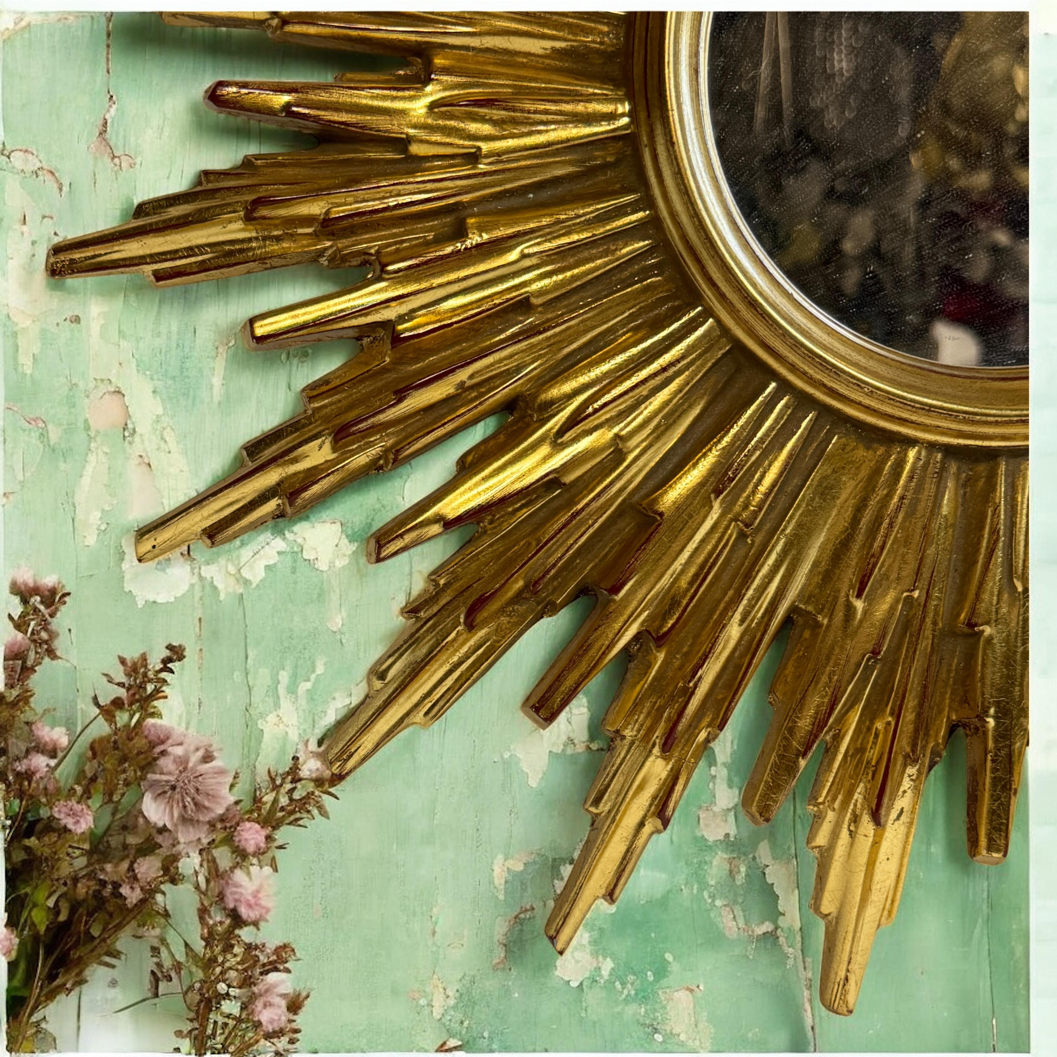 Beautiful Gilded Starburst Sunburst Mirror circa 1980s Made in Belgium For Sale 3