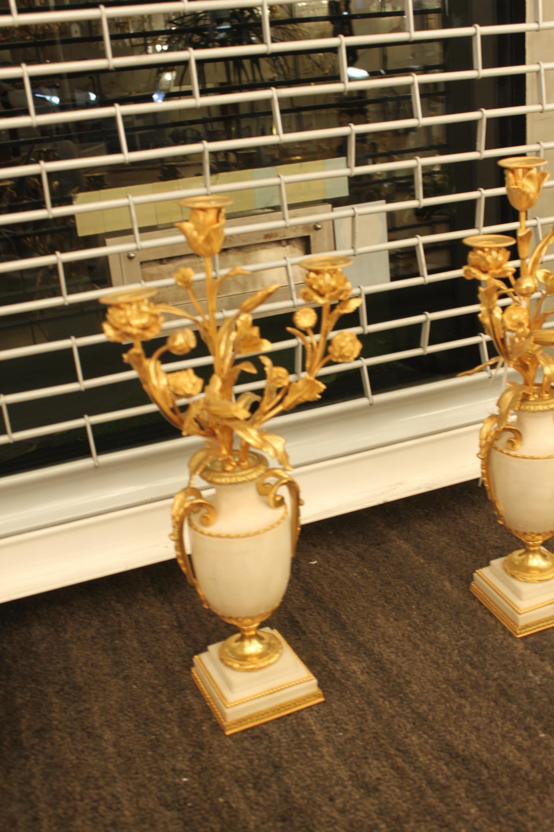Beautiful Gilt Bronze and White Marble Table Lamps In Excellent Condition For Sale In London, GB