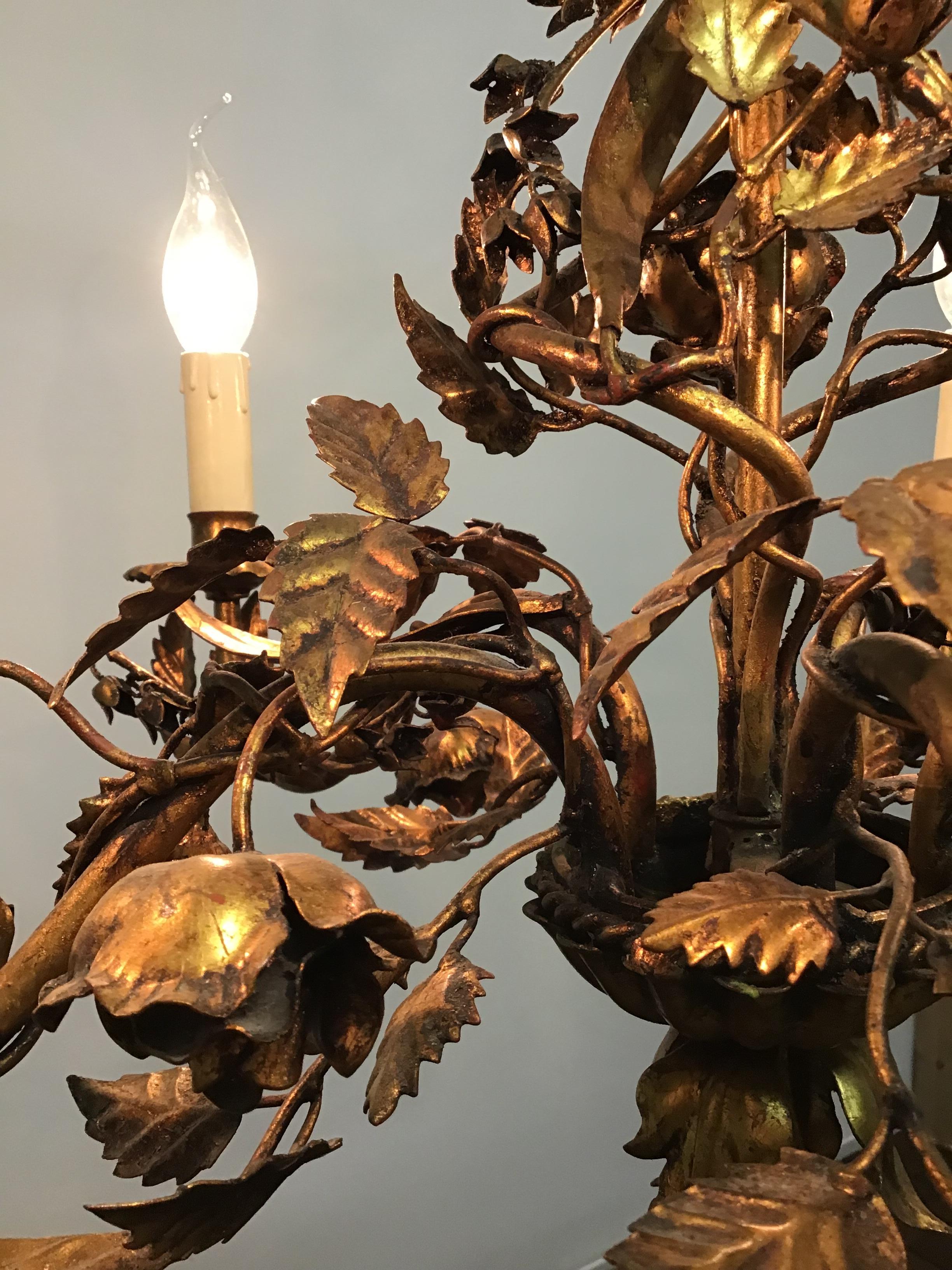 Mid-20th Century  Italian Gilt Iron Leaves and Roses Chandelier, circa 1940s For Sale