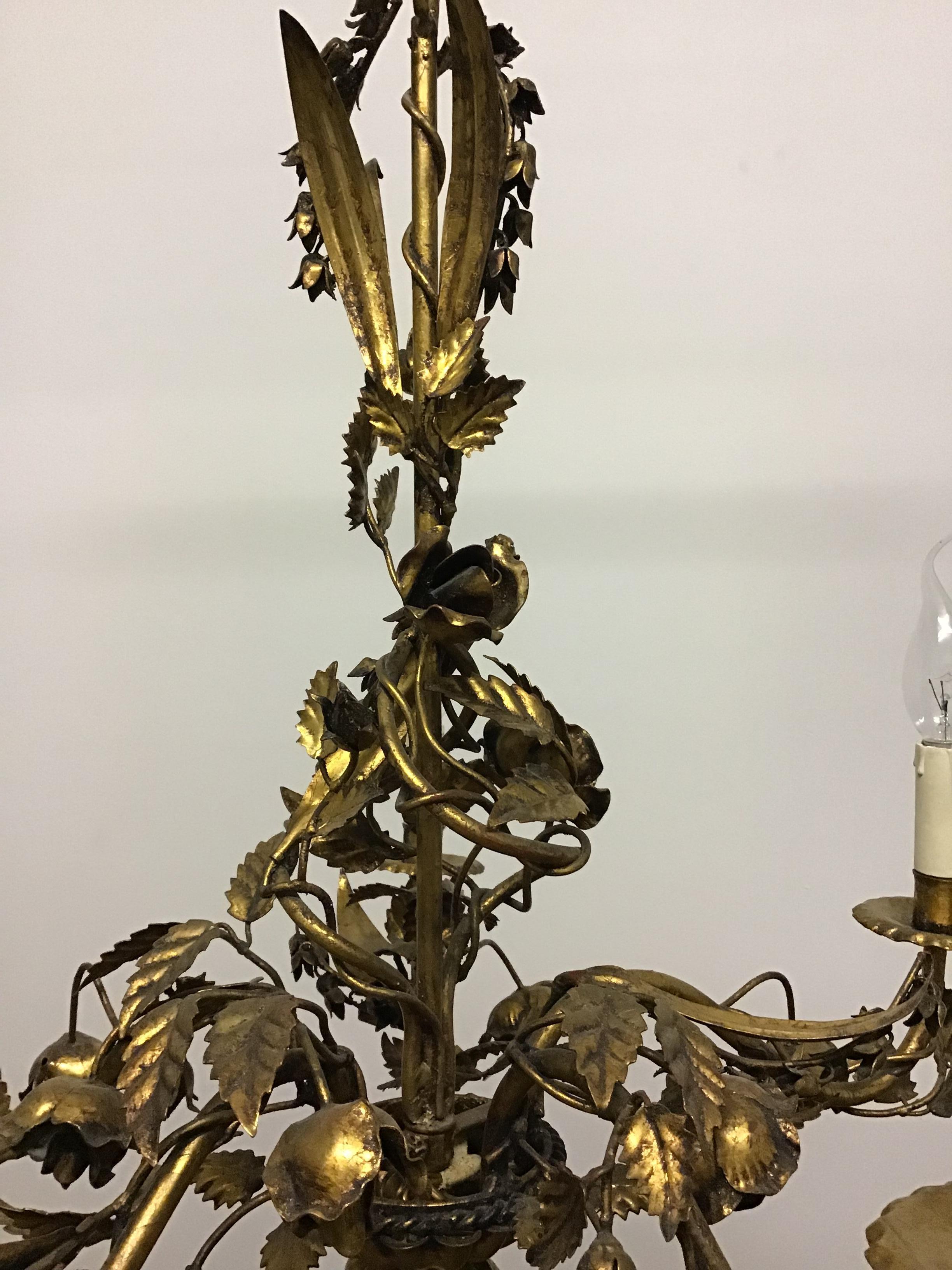  Italian Gilt Iron Leaves and Roses Chandelier, circa 1940s For Sale 3
