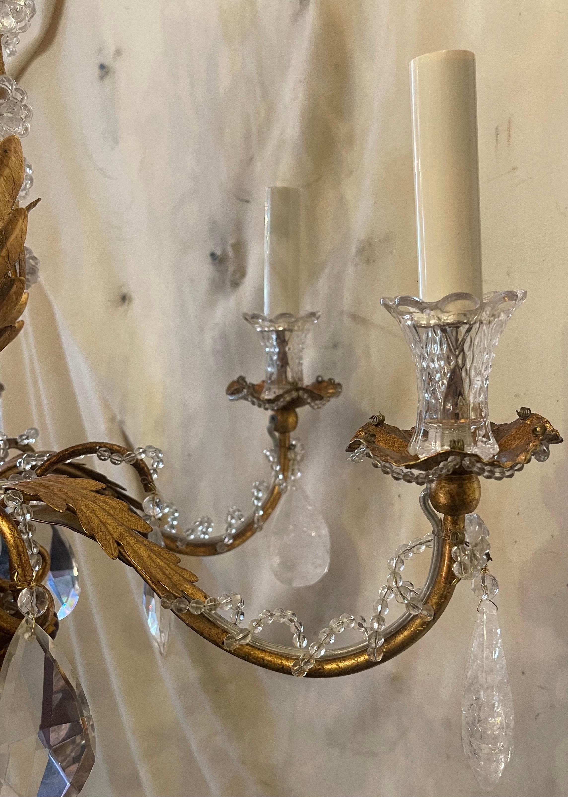 Cristal Magnifique lustre en cristal de roche doré à feuilles et fleurs, panier Vaughan Baguès Jansen en vente