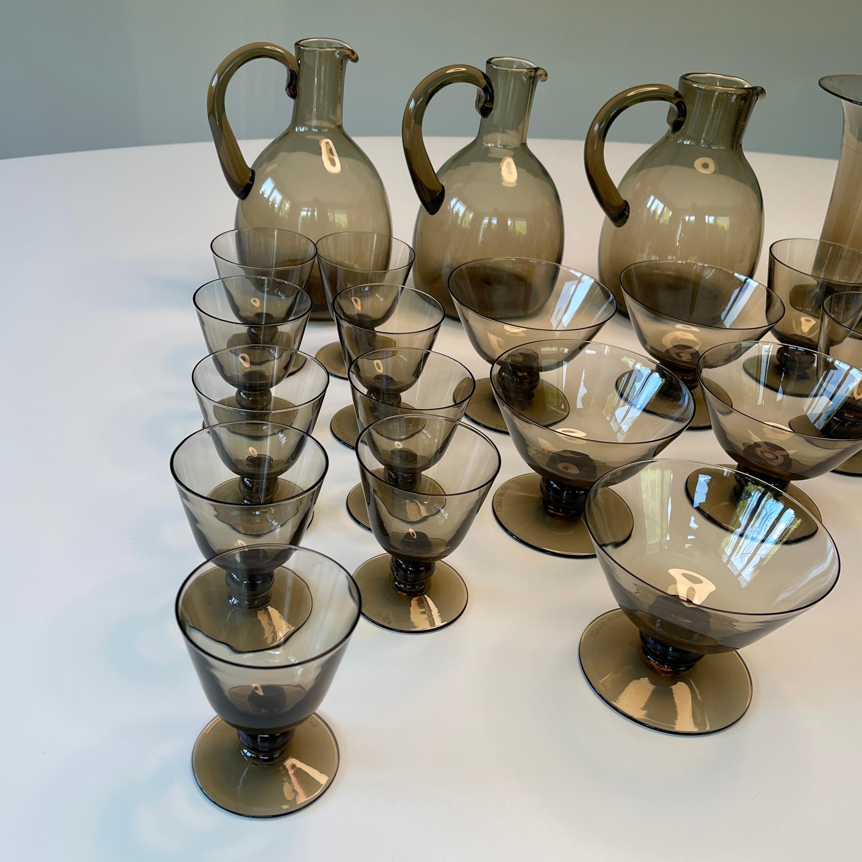 Beautiful glasses set ART DECO signed Daum Nancy smoked glass 36 piece, 1930s For Sale 6