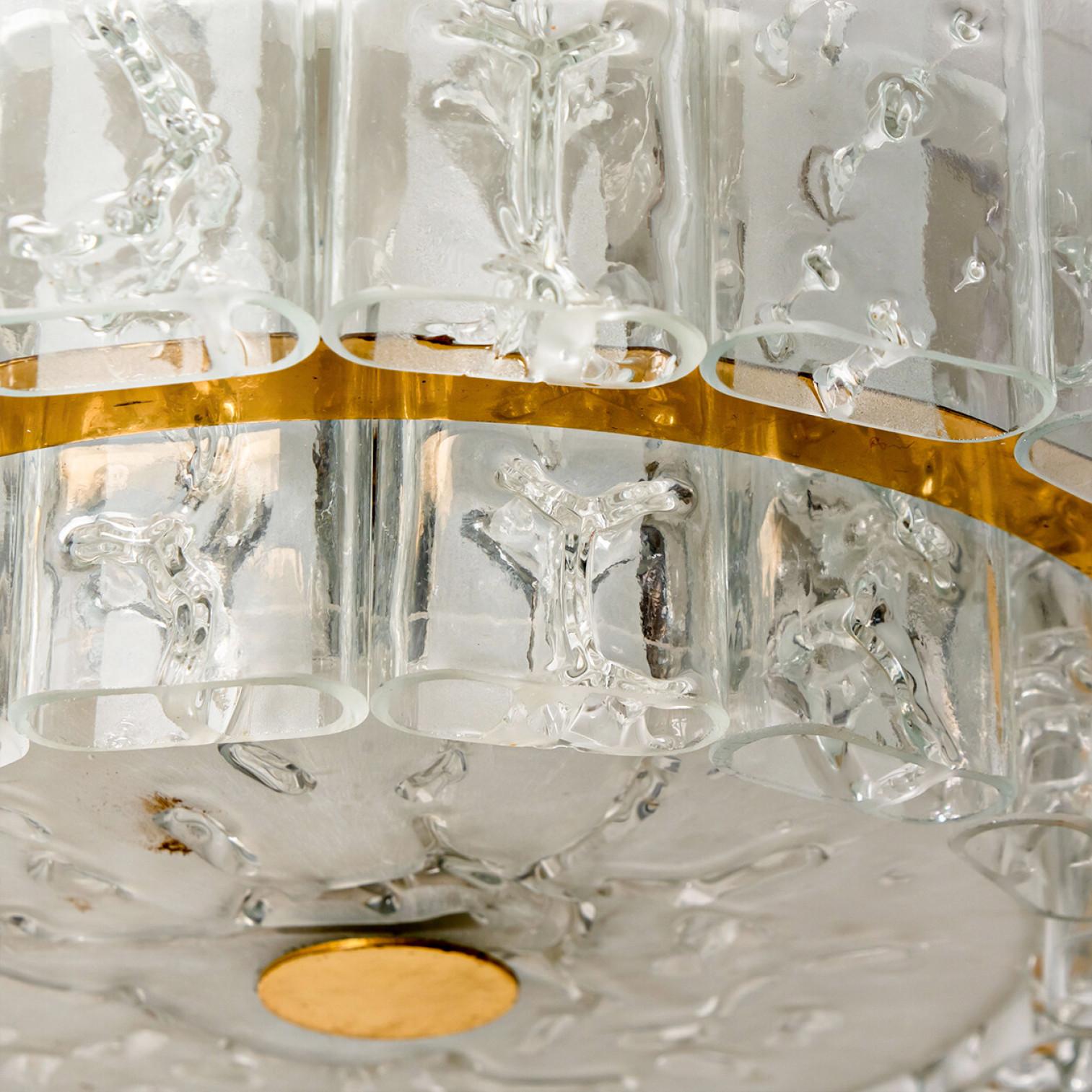 Schöne Einbaubeleuchtung aus goldfarbenem Klarglas und Messing von Doria Leuchten, 1960er Jahre im Angebot 4