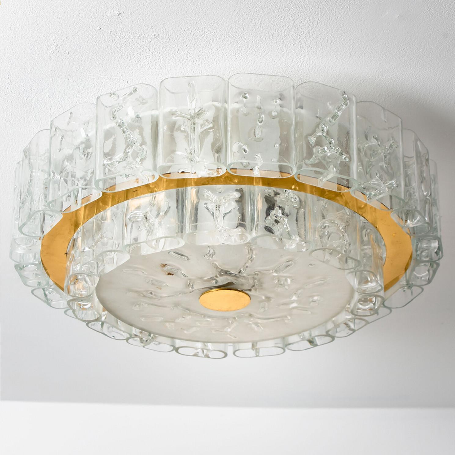 Milieu du XXe siècle Magnifique lampe de chasse en verre clair doré et laiton par Doria Leuchten, années 1960 en vente