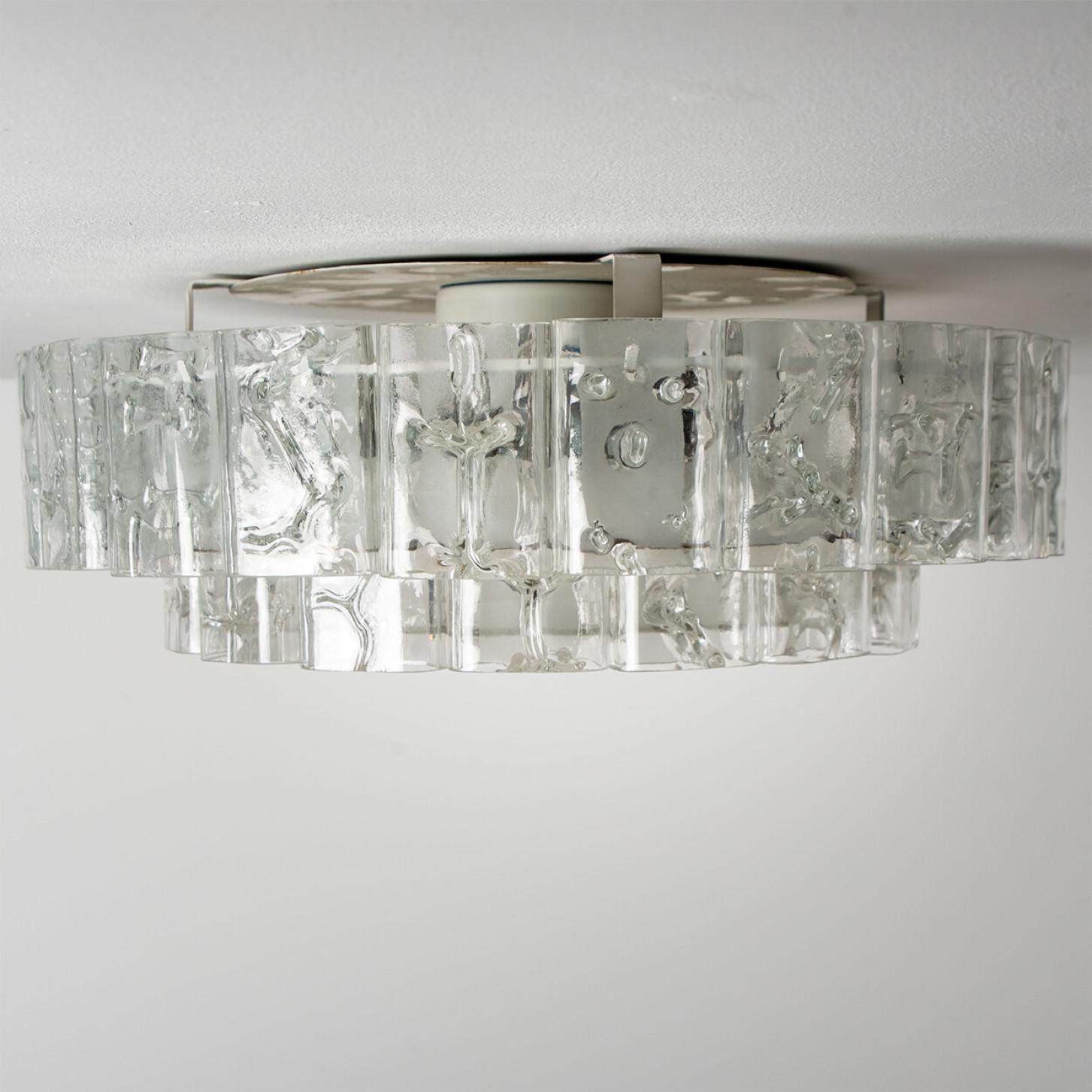 Magnifique lampe de chasse en verre clair doré et laiton par Doria Leuchten, années 1960 en vente 1