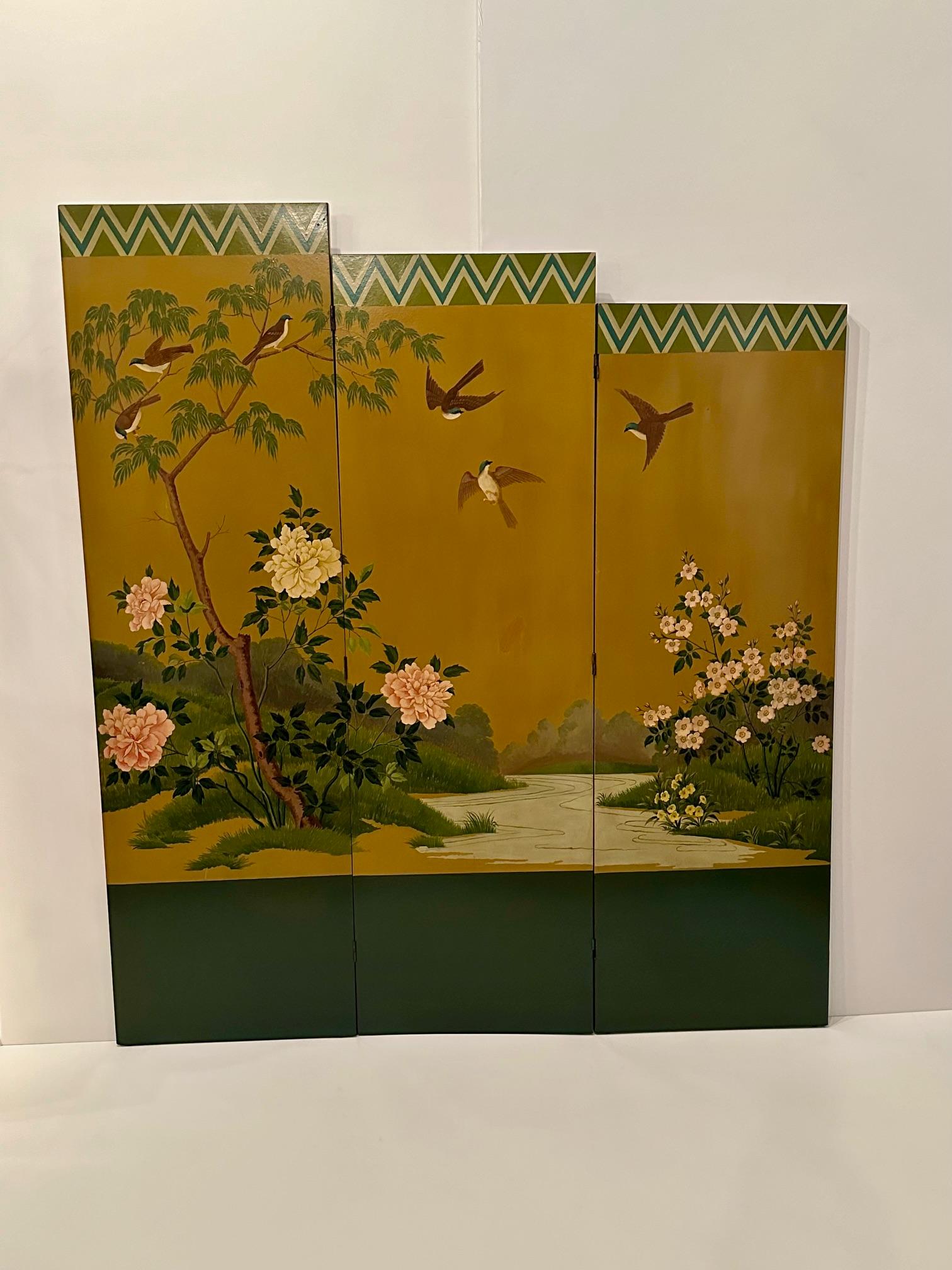 Beautiful Graduated 3 Panel Hand Painted Screen with Asian Motif For Sale 13