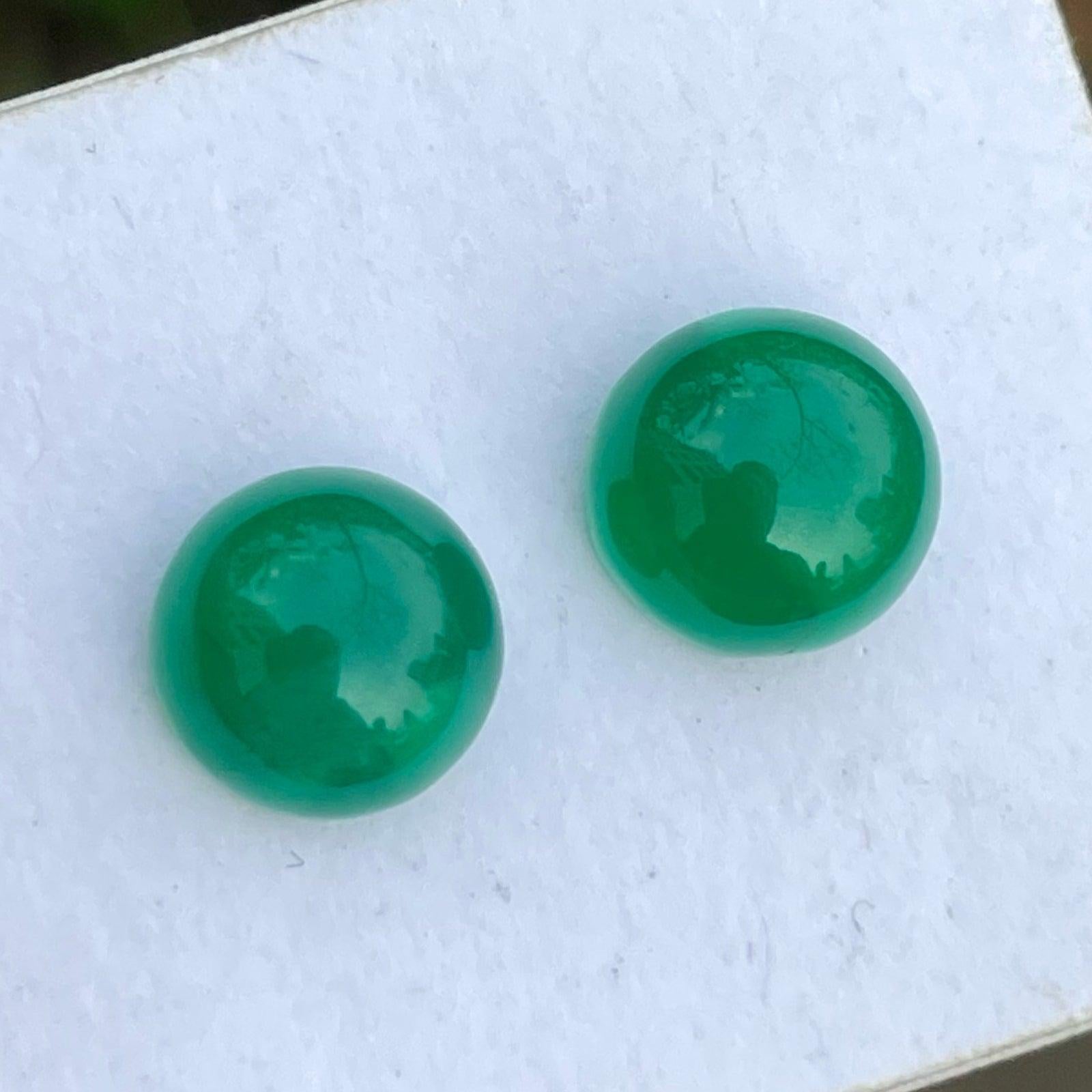 Beautiful Green Agate Pair Gemstone 7.25 Carats Round Shape Indian Gemstone  In New Condition For Sale In Bangkok, TH