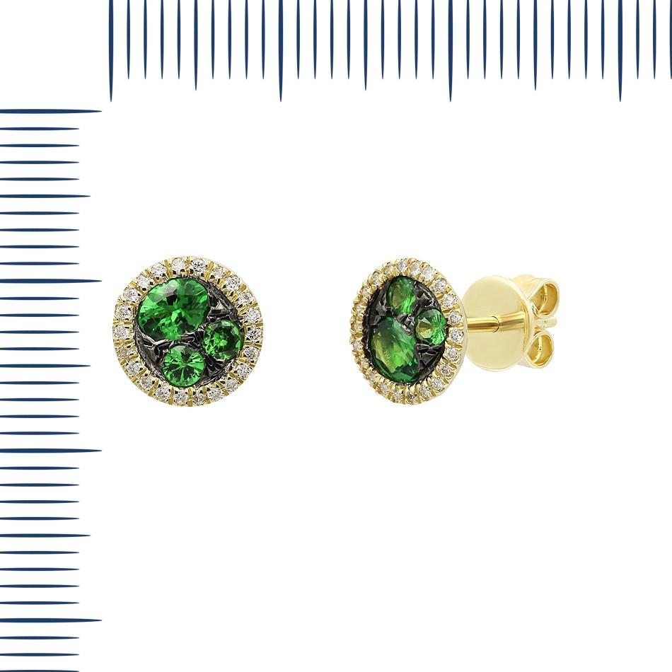Boucles d'oreilles en or blanc 14 K 
Diamant 44-RND17-0,13-5/6A
Tsavorite 4-RND-0,24 1/2A
Tsavorite 2-0,42 1/2A
Poids 1,85 grammes


Forte de l'héritage des anciennes traditions de la haute joaillerie suisse, NATKINA est une marque de bijoux basée à
