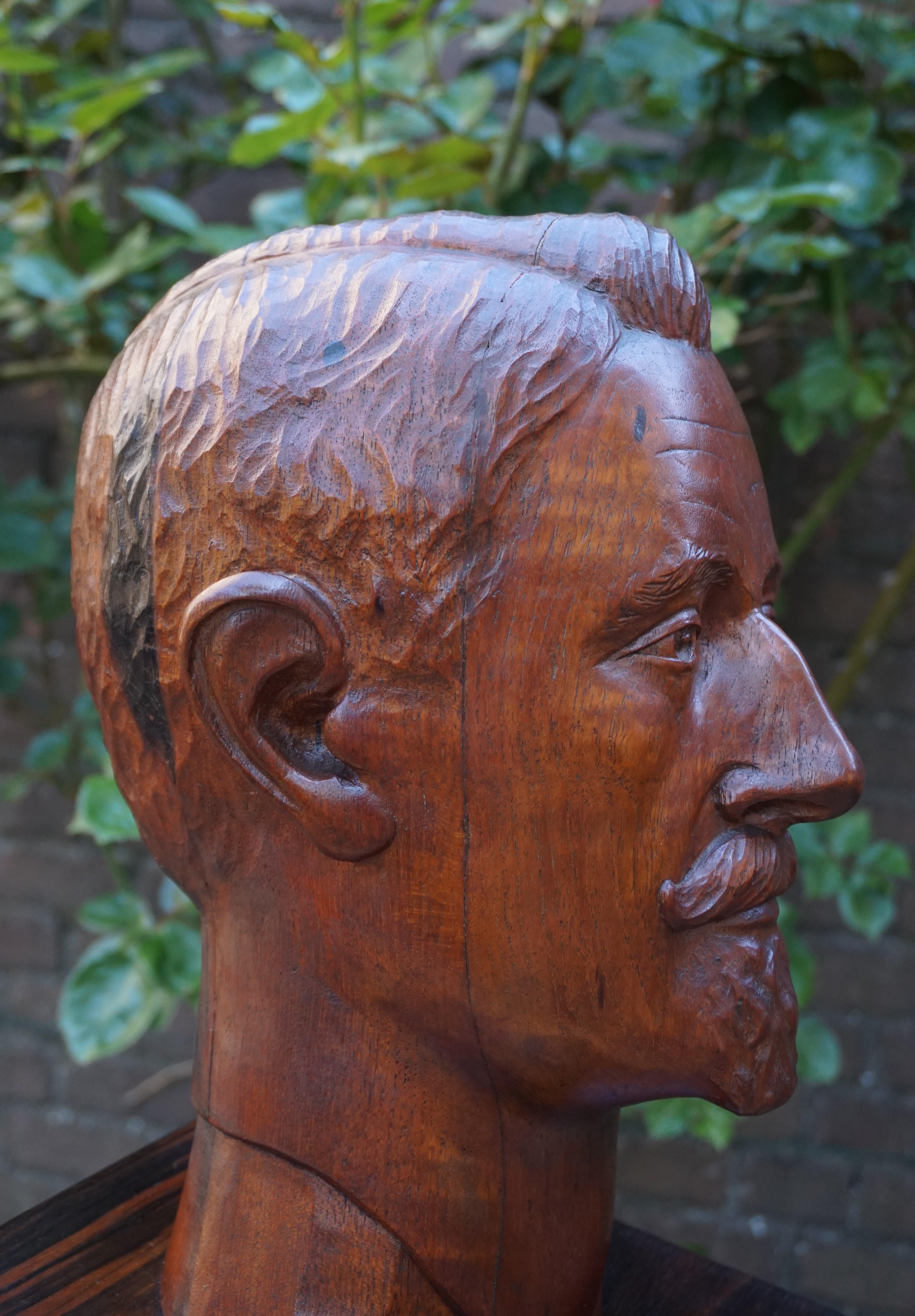 Beautiful Hand Carved Art Deco Era Sculpture of Artist & Designer Chris De Moor For Sale 3