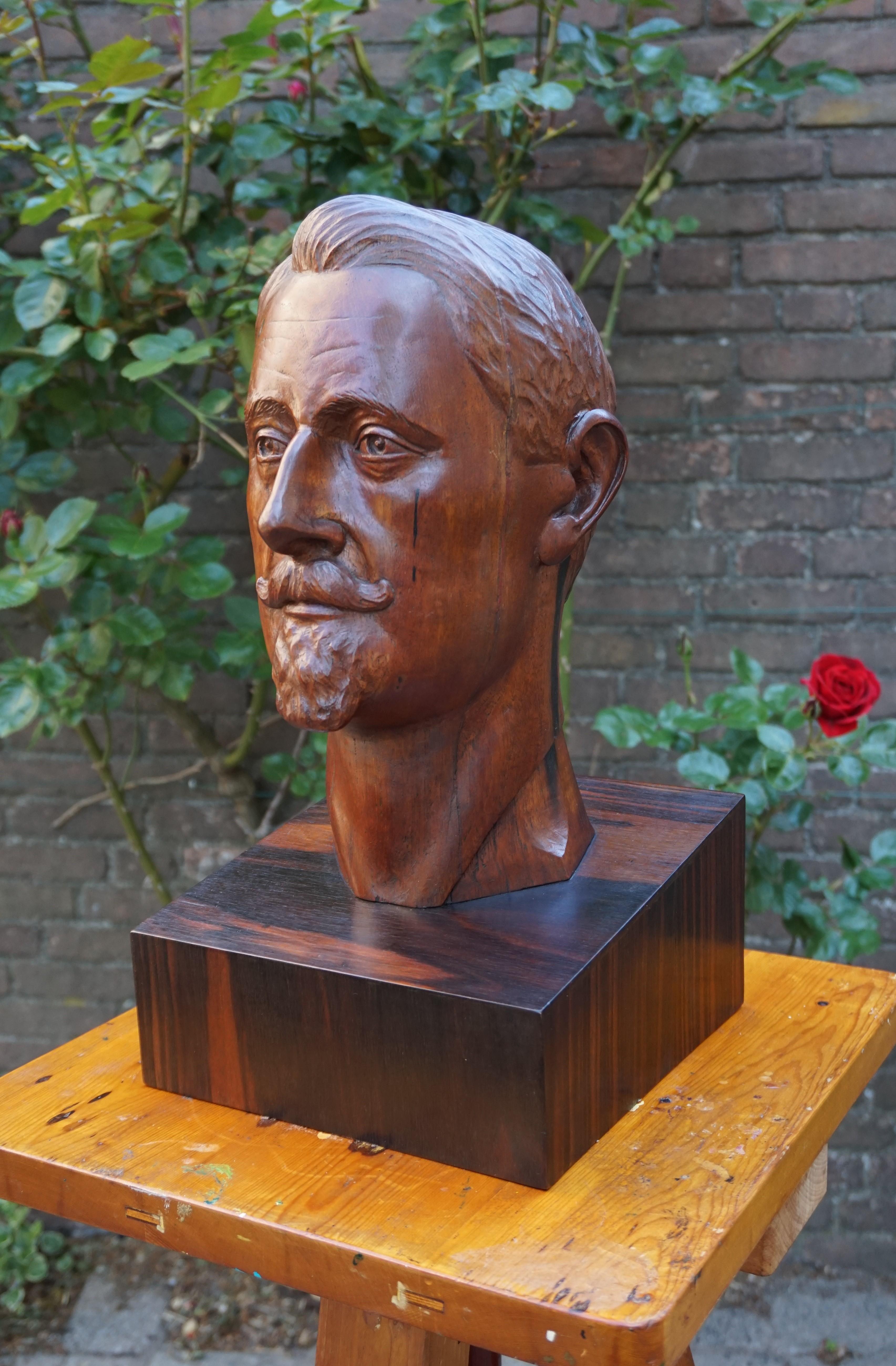 Belle sculpture Art Déco sculptée à la main de l'époque de l'artiste et designer Chris De Moor en vente 10