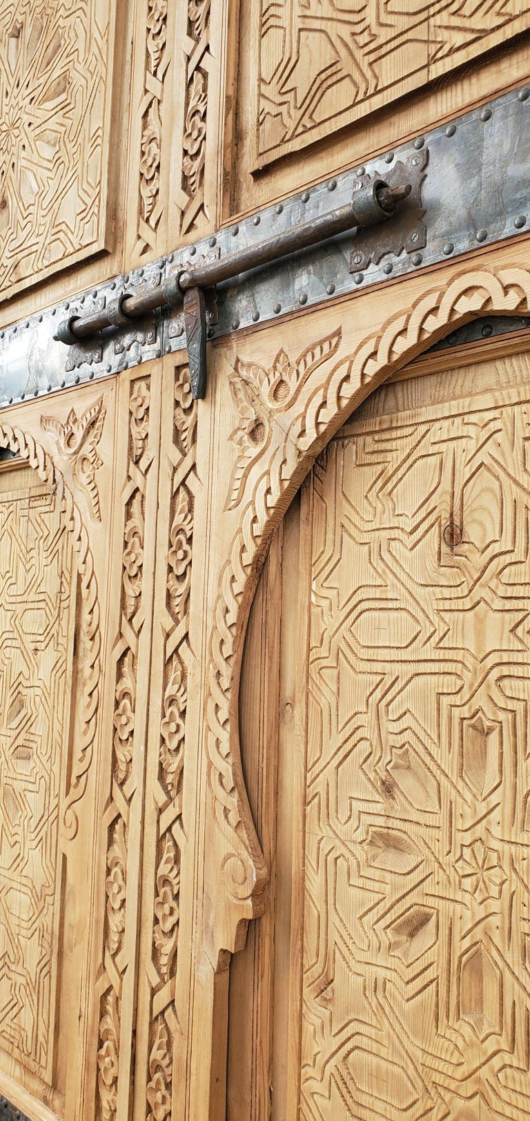 Beautiful Hand Carved Moroccan Double Door For Sale at 1stDibs