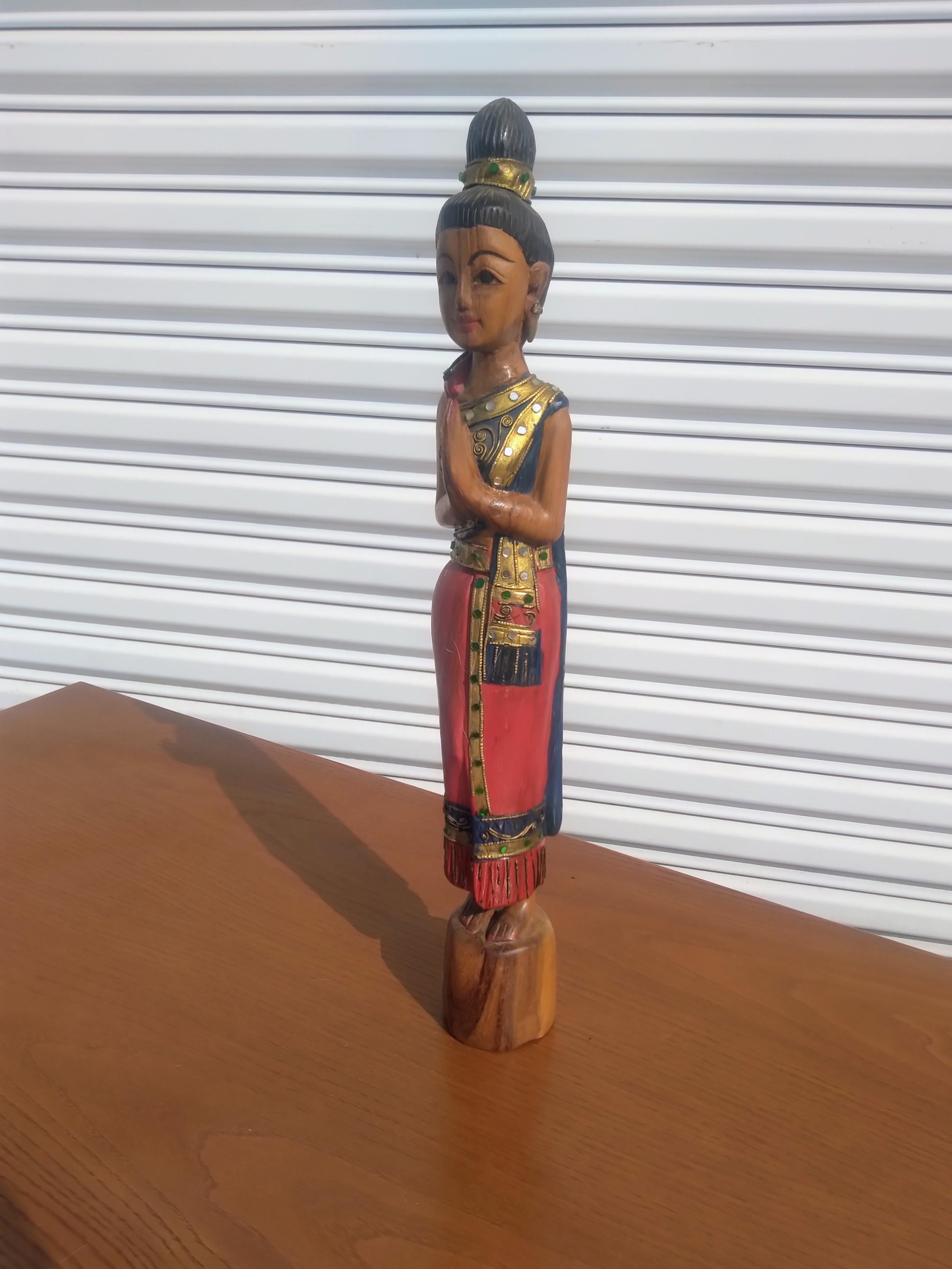 Beautiful Hand Painted Thai Woman Wooden Sculpture In Good Condition For Sale In Pasadena, TX