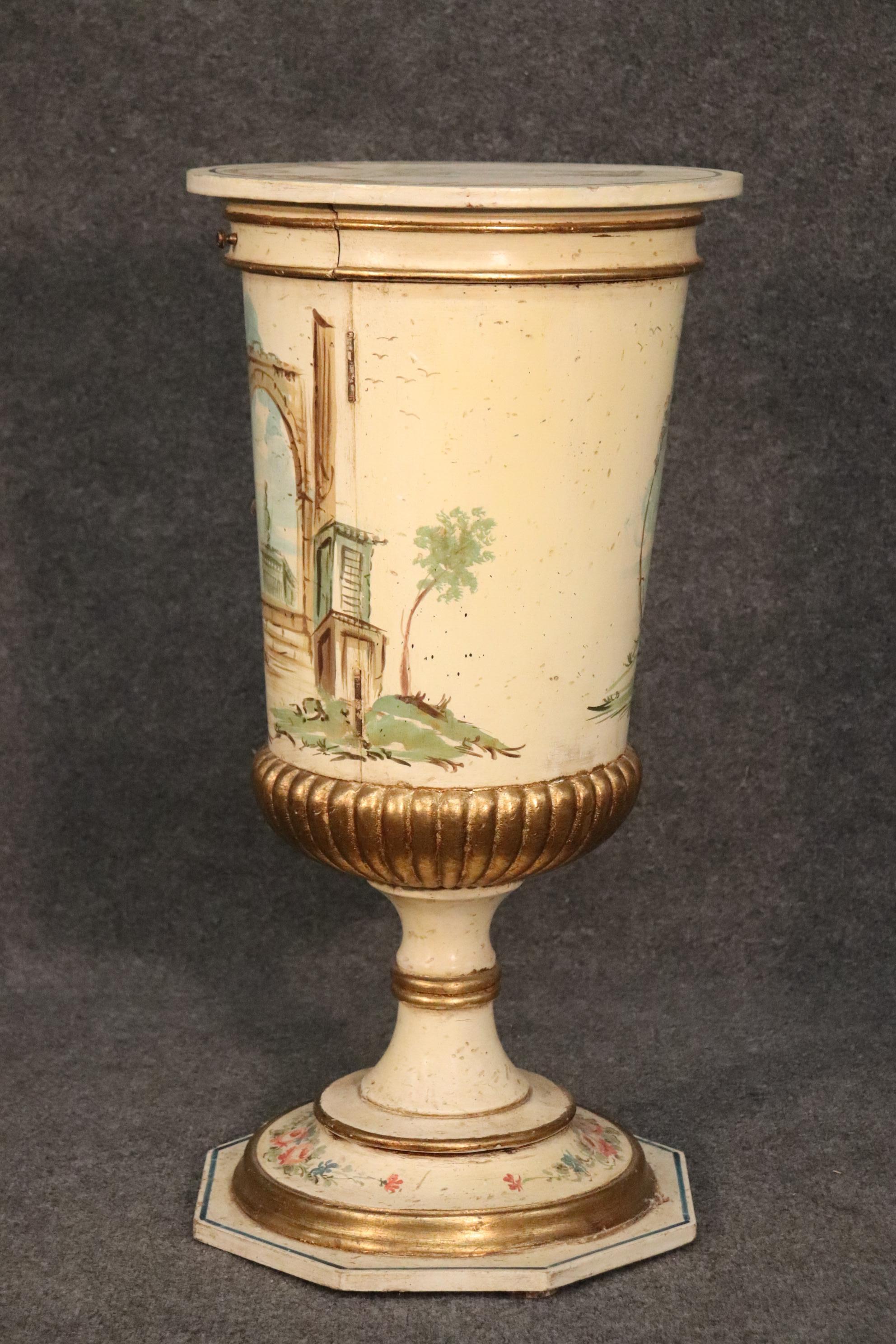 Neoclassical Revival Beautiful Hand-Painted Venetian Italian Urn Form Pedestal, circa 1940s For Sale
