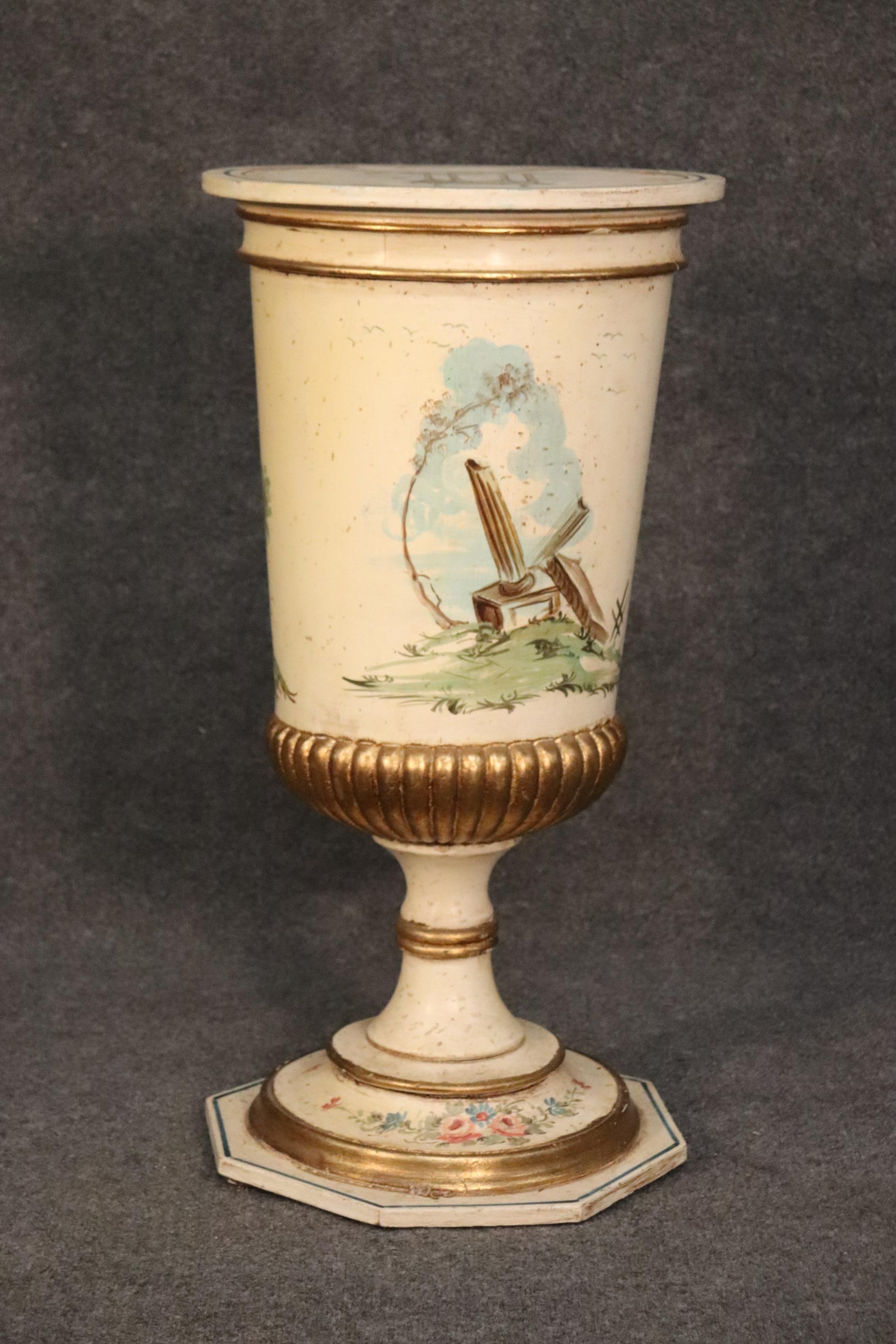Beautiful Hand-Painted Venetian Italian Urn Form Pedestal, circa 1940s In Good Condition For Sale In Swedesboro, NJ