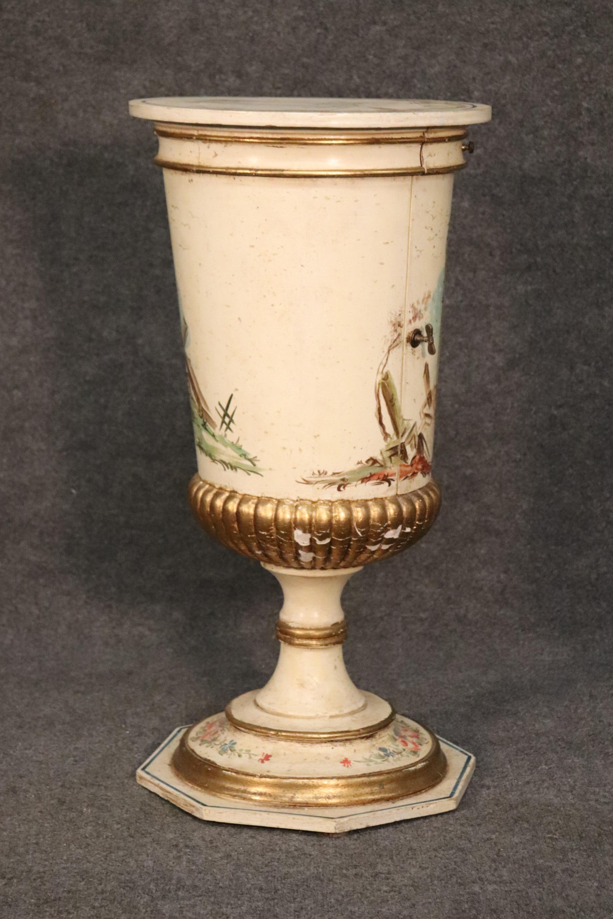 Mid-20th Century Beautiful Hand-Painted Venetian Italian Urn Form Pedestal, circa 1940s For Sale