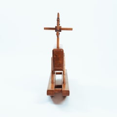 Precioso caballito balancín de madera de pino hecho a mano, Países Bajos, años 60