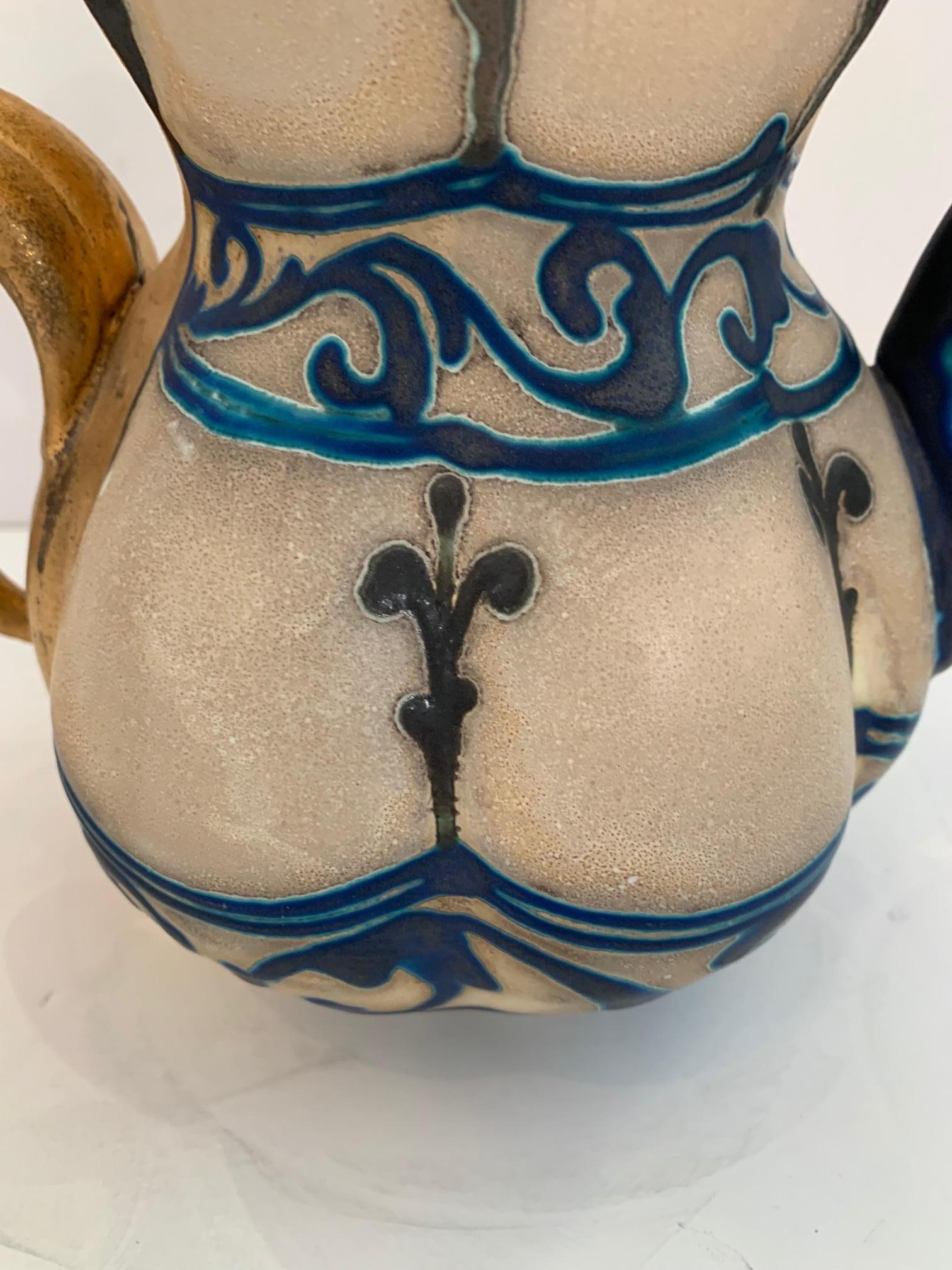 Beautiful Handmade Pottery by Julia Galloway In Distressed Condition In Hopewell, NJ