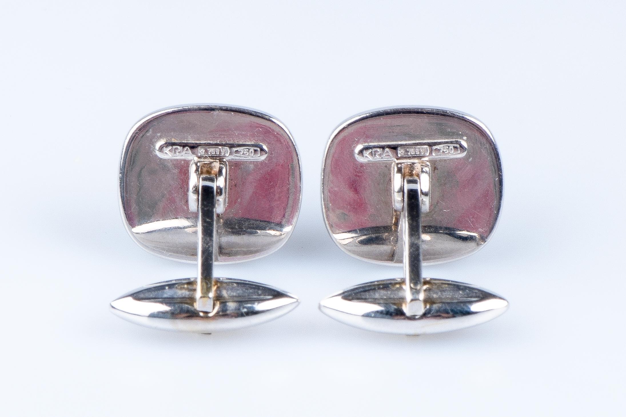 Beautiful Haute Joaillerie 18 carat white gold mother of pearls cufflinks For Sale 13