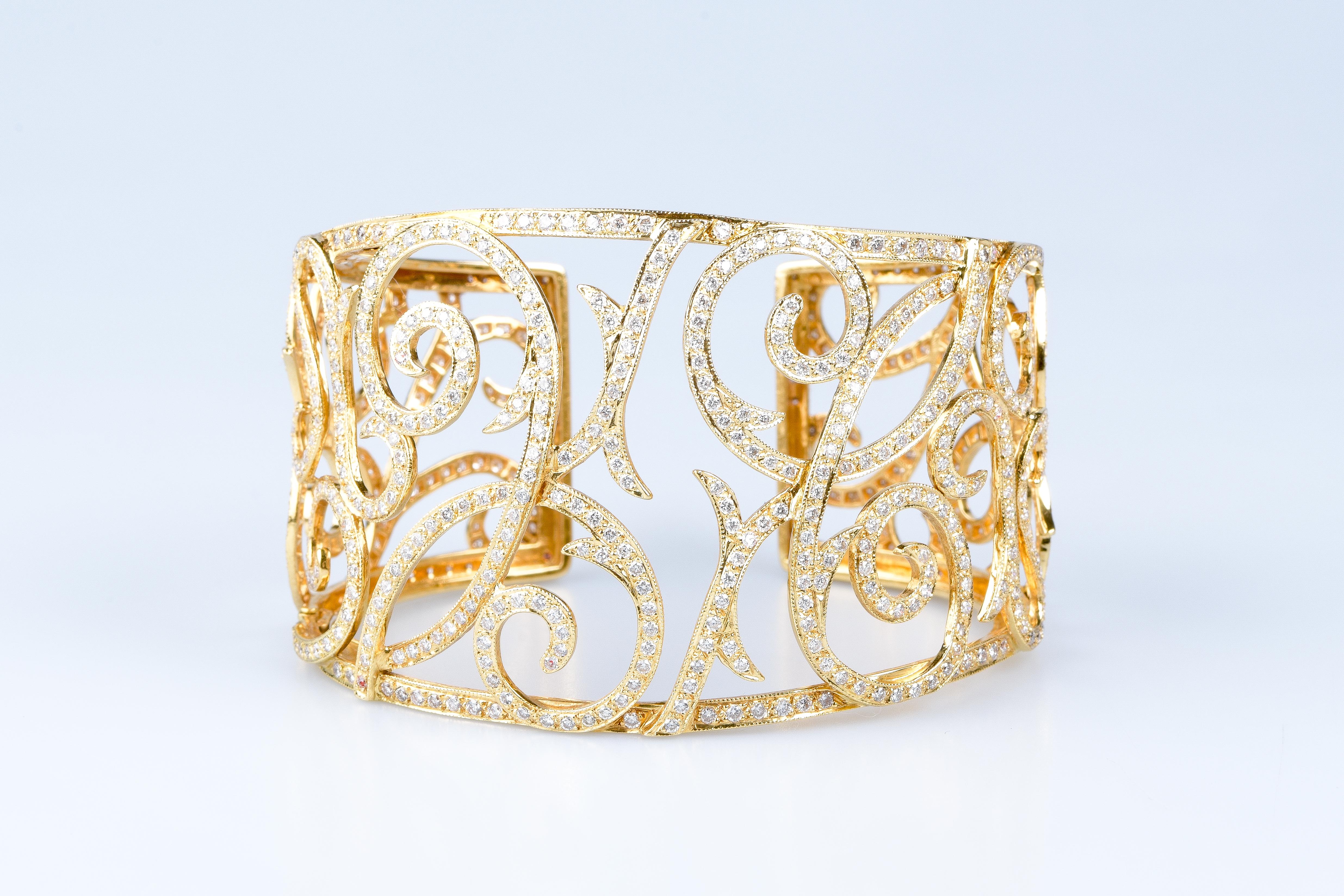 Round Cut Beautiful Haute Joaillerie 18 carat yellow gold diamonds bracelet