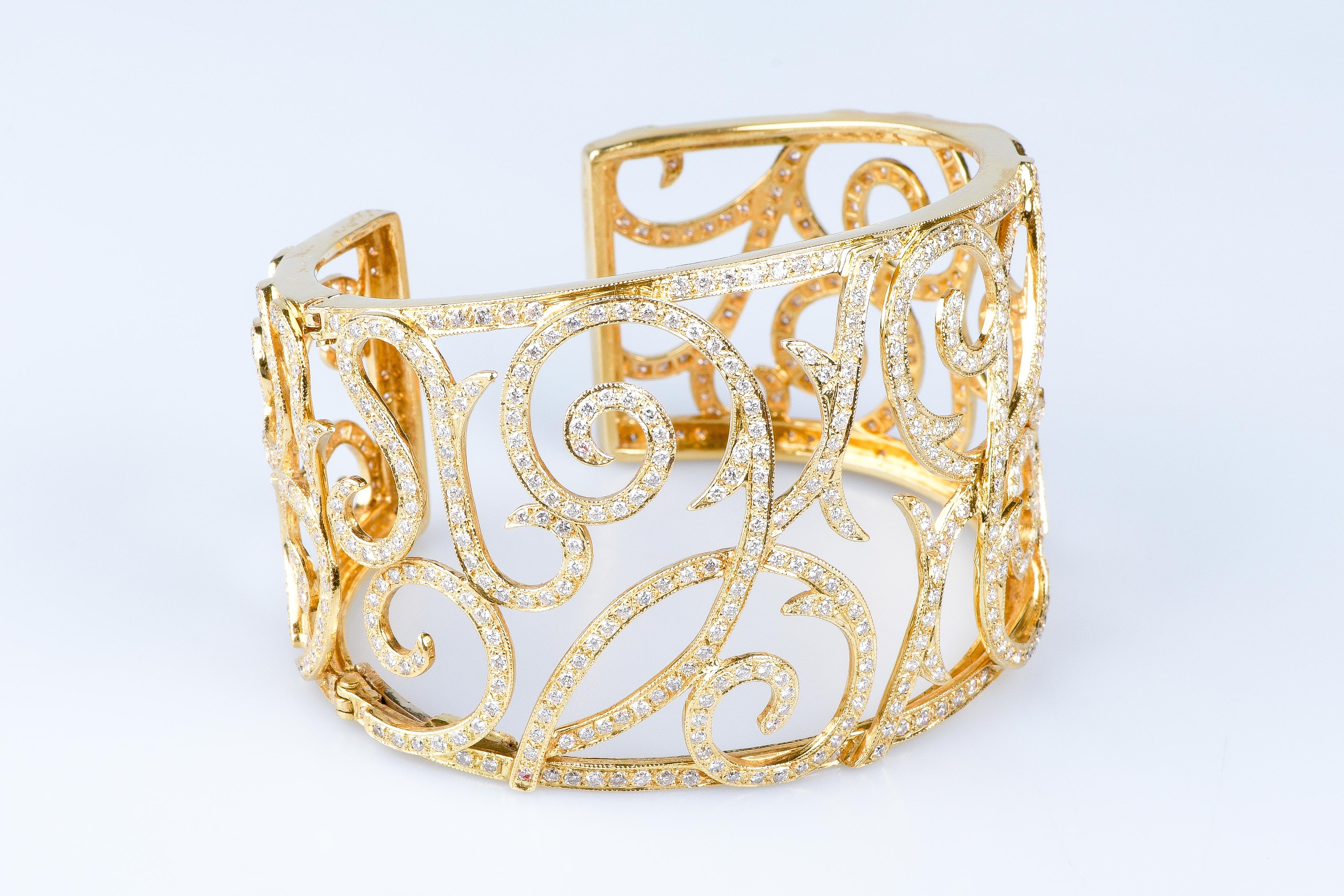 Beautiful Haute Joaillerie 18 carat yellow gold diamonds bracelet 2