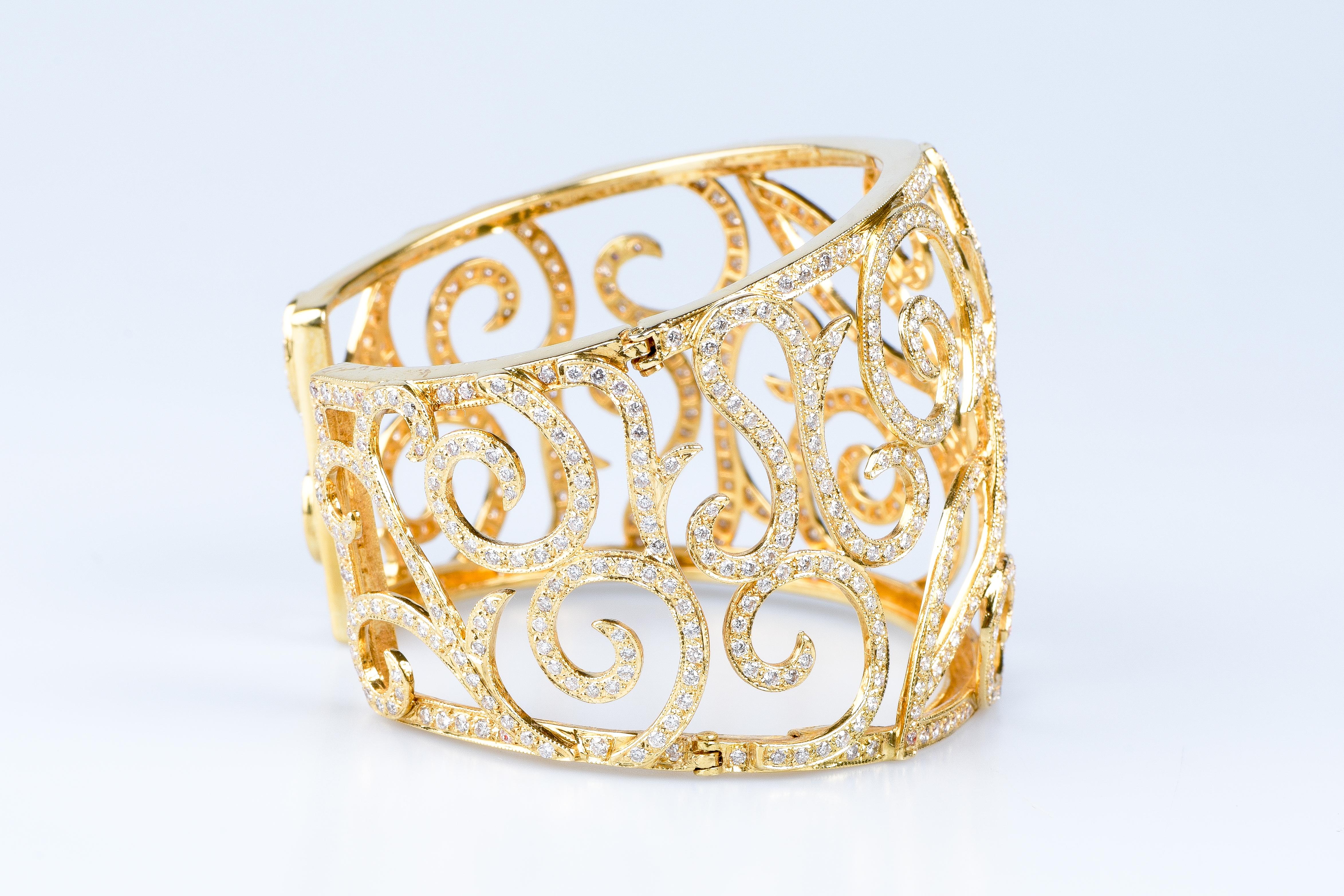 Beautiful Haute Joaillerie 18 carat yellow gold diamonds bracelet 3