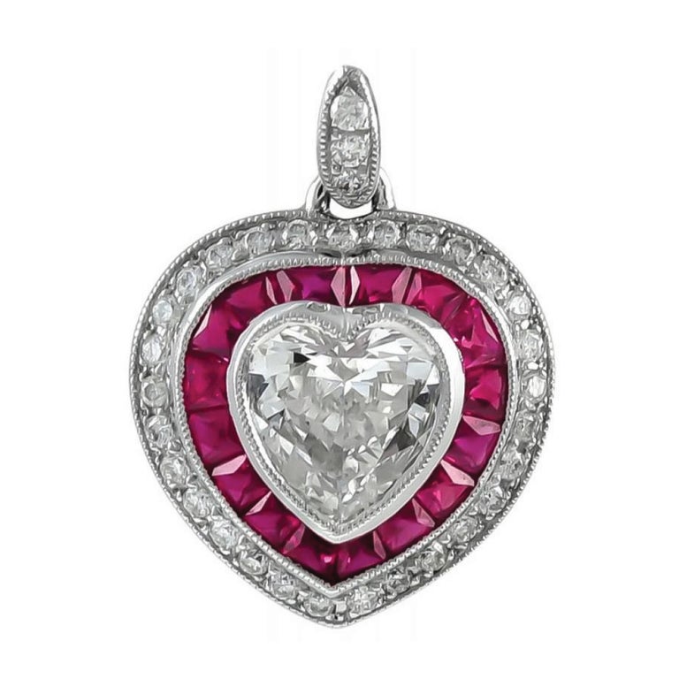 Beautiful Heart Shaped Platinum Pendant with Rubies and Diamonds In New Condition For Sale In New York, NY