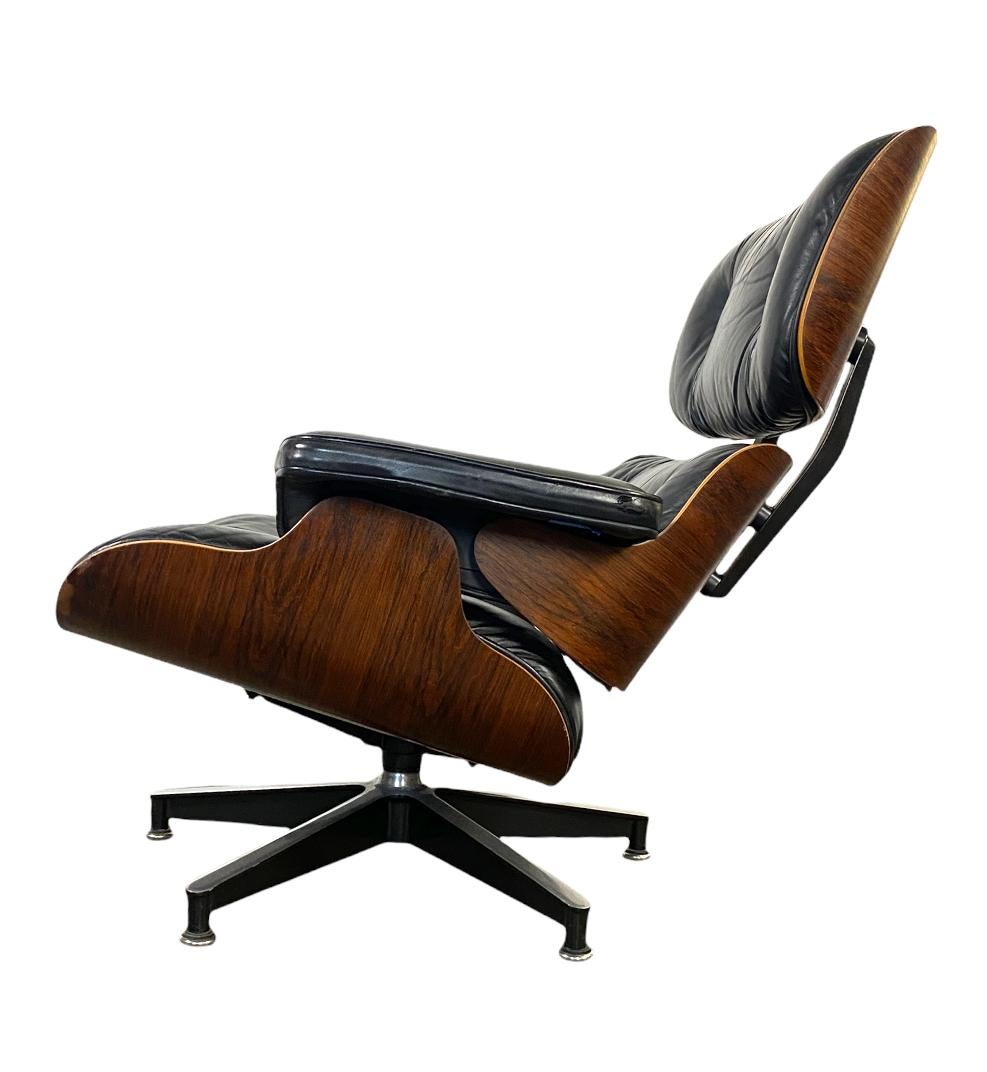 Beautiful Herman Miller Eames Lounge Chair and Ottoman 3