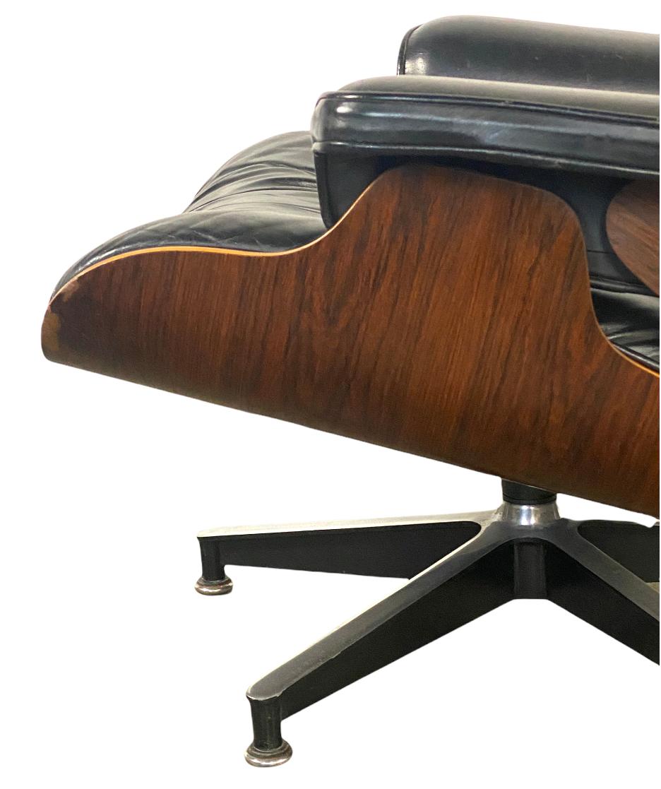 Beautiful Herman Miller Eames Lounge Chair and Ottoman 9