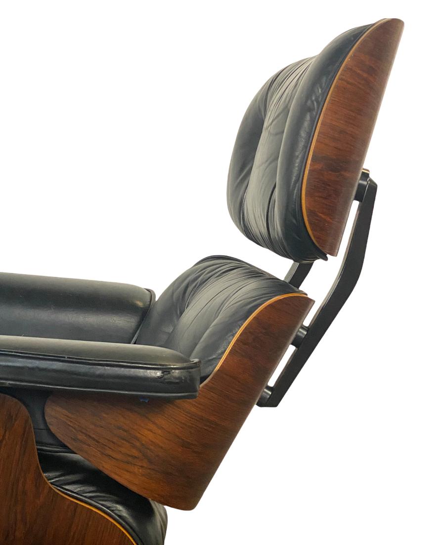 Beautiful Herman Miller Eames Lounge Chair and Ottoman 10
