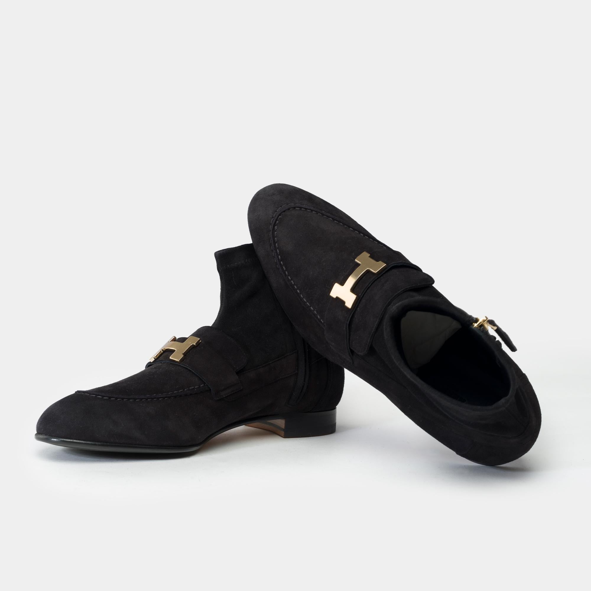 Black Beautiful Hermès Saint Honoré Buckle H Ankle boots in black suede