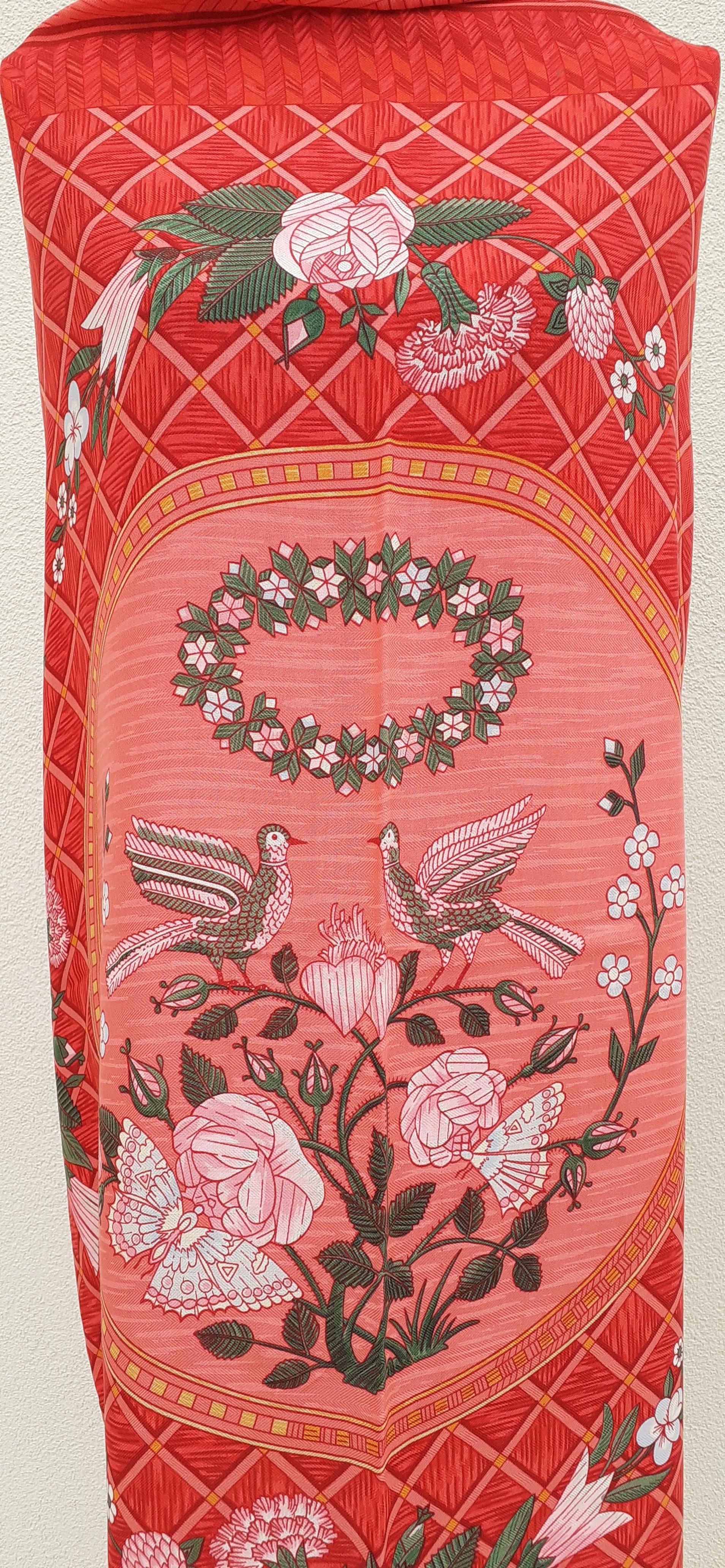 Beautiful Hermès Shawl Jeux de Paille Birds Cashmere and Silk Red 138 cm For Sale 9