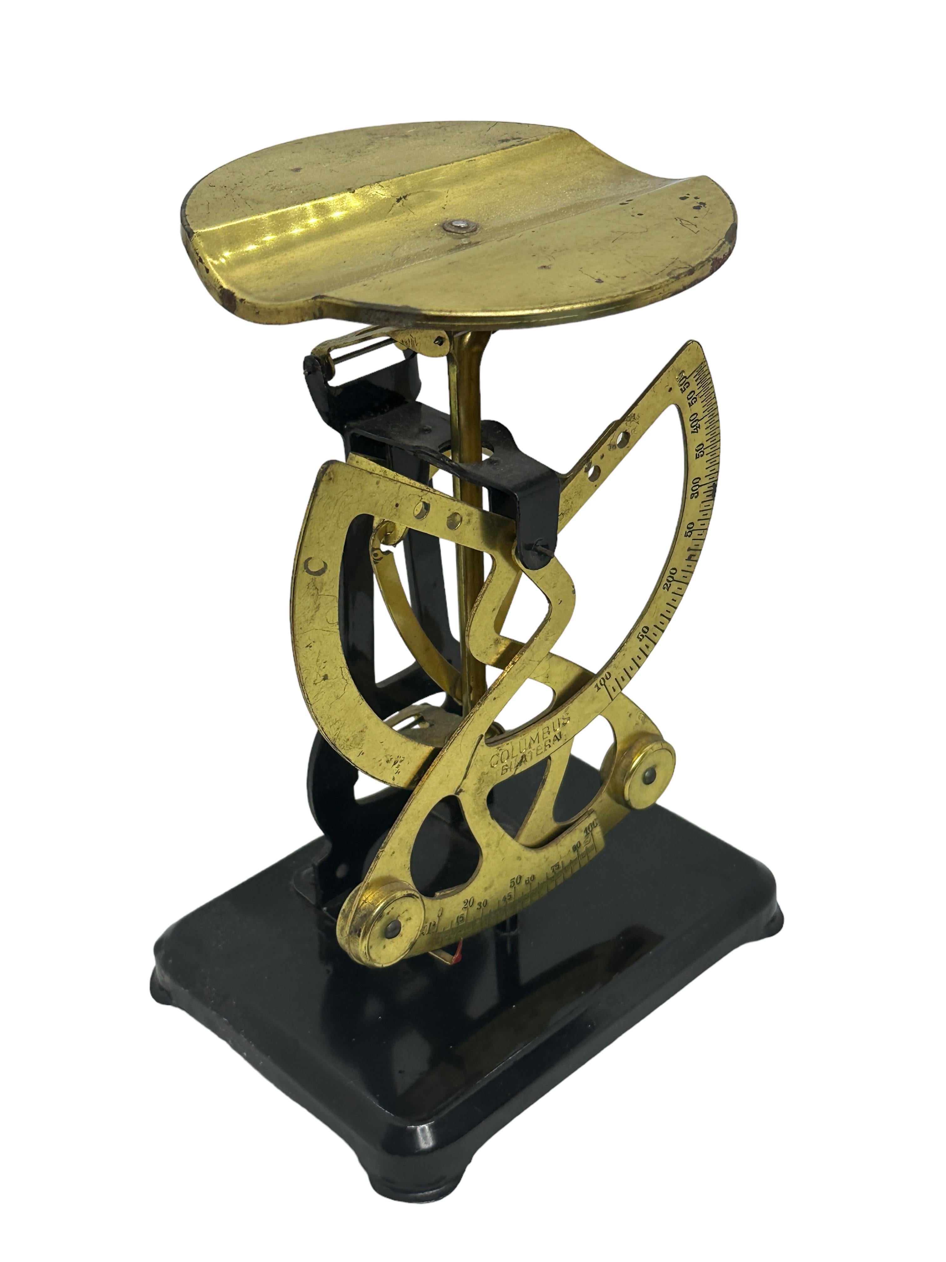 Beautiful Highly Decorative Letter Scale Antique, German, 1900s In Good Condition For Sale In Nuernberg, DE