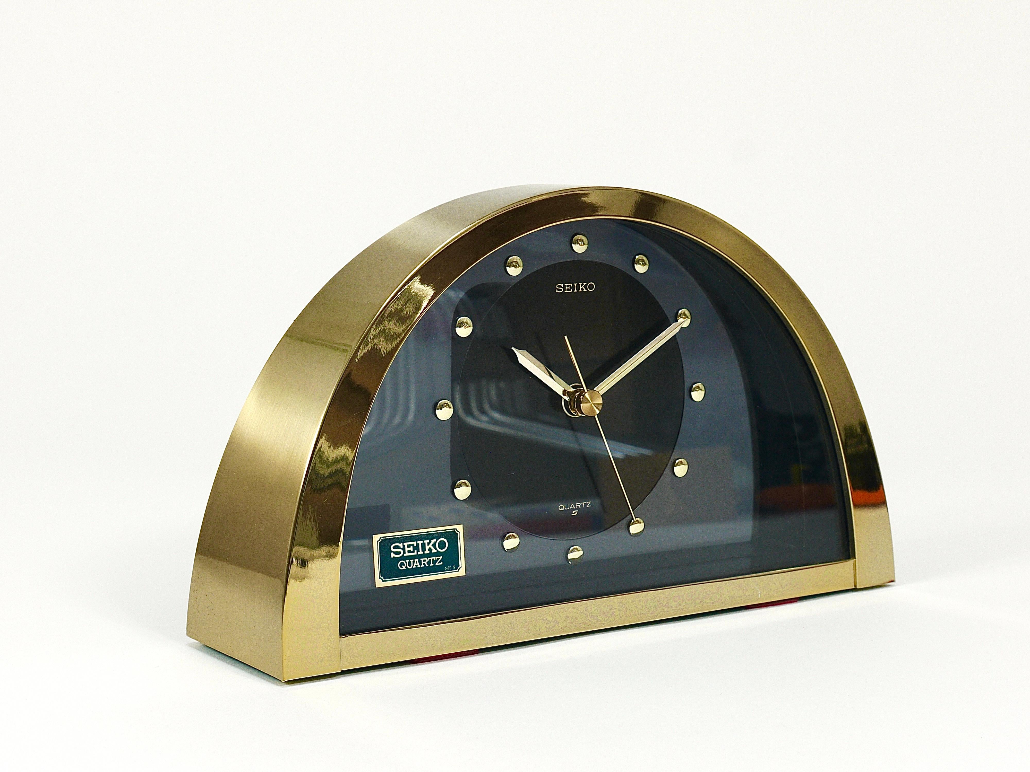 Japanese Beautiful Hollywood Regency Brass See-Through Table Clock by Seiko Japan, 1980s For Sale