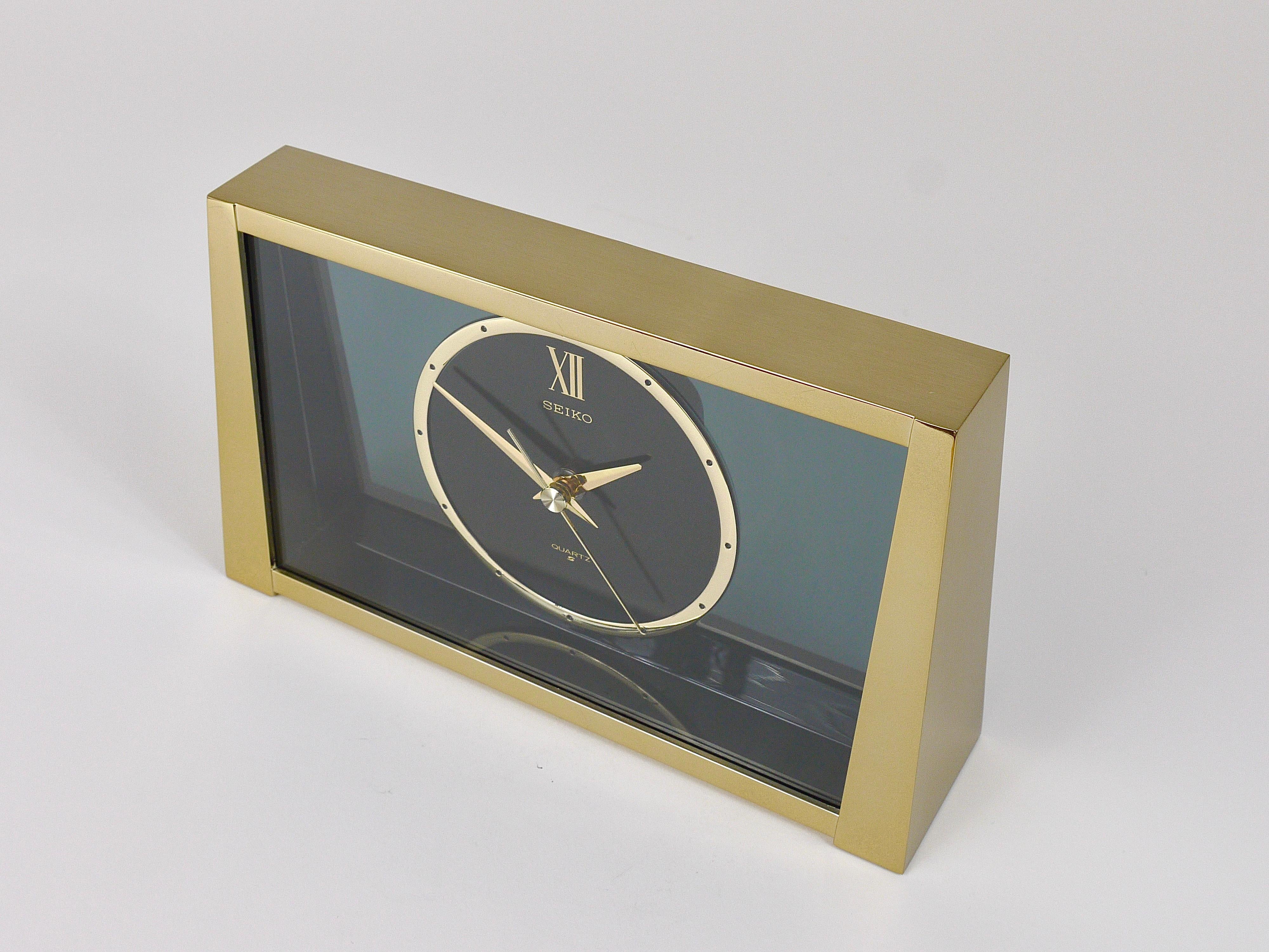 Magnifique horloge de table en laiton Hollywood Regency « See-Through », Seiko, années 1980 en vente 5