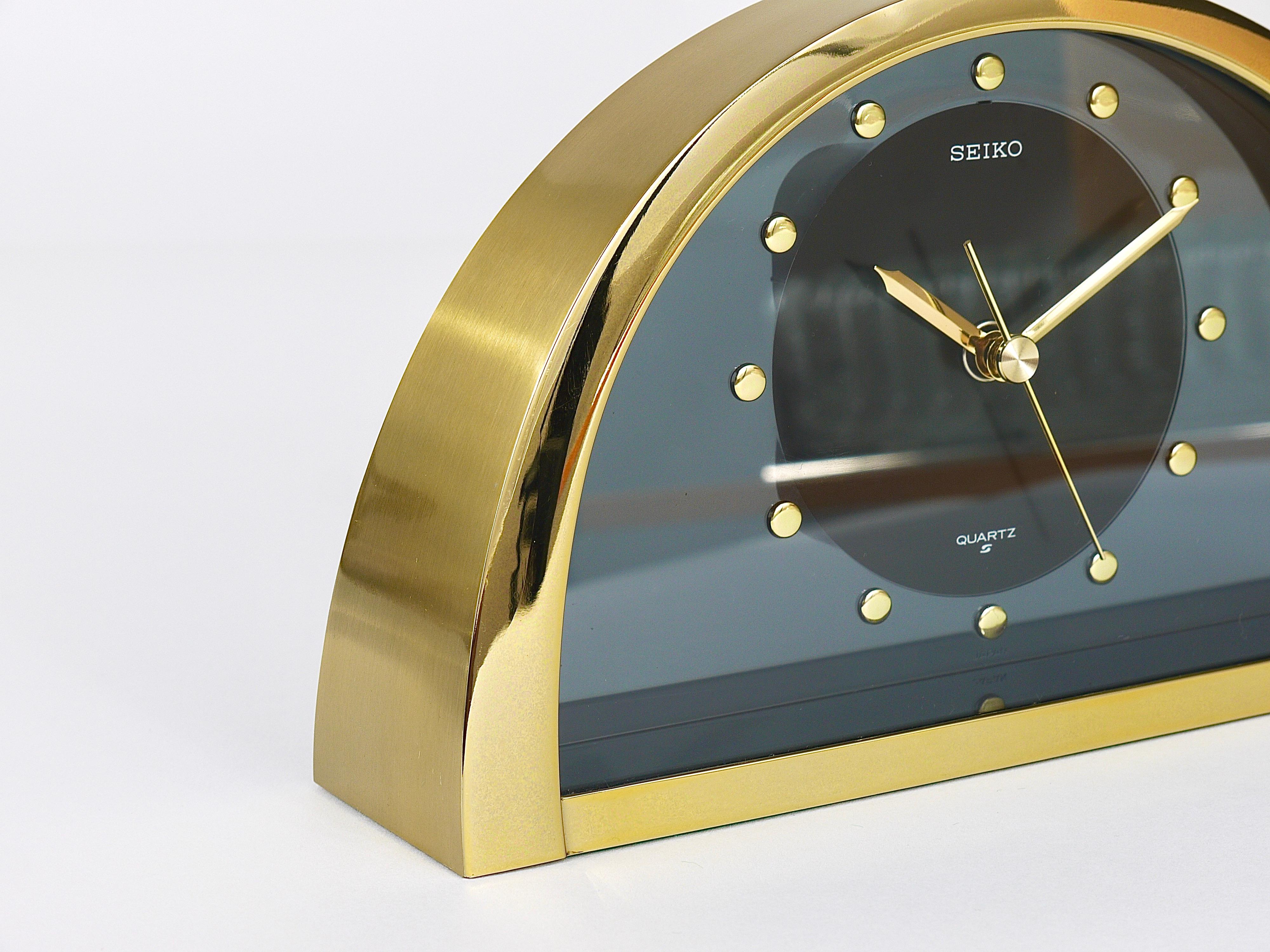 Beautiful Hollywood Regency Brass Table Clock, Seiko, 1980s 1
