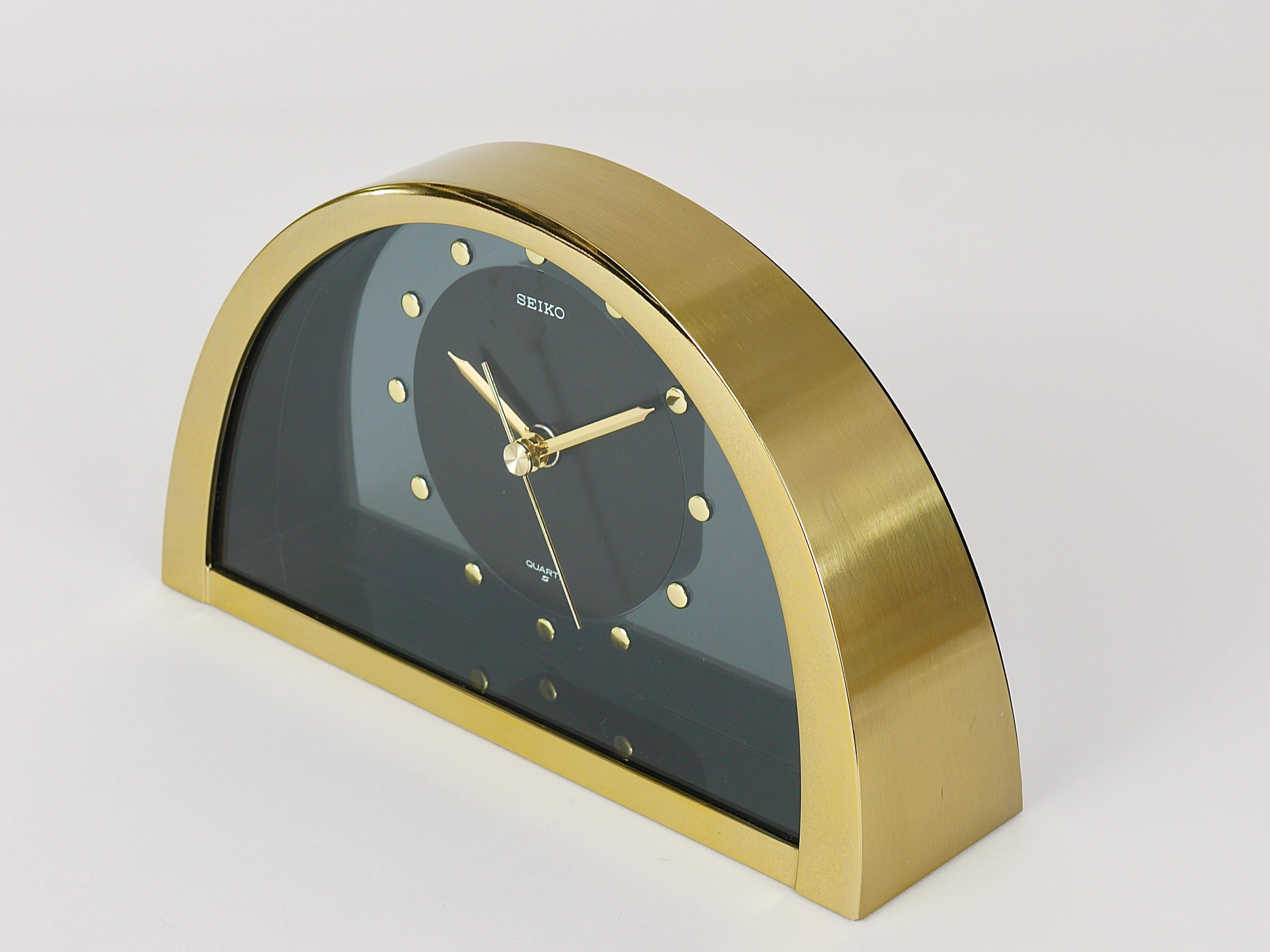 Beautiful Hollywood Regency Brass Table Clock, Seiko, 1980s 4