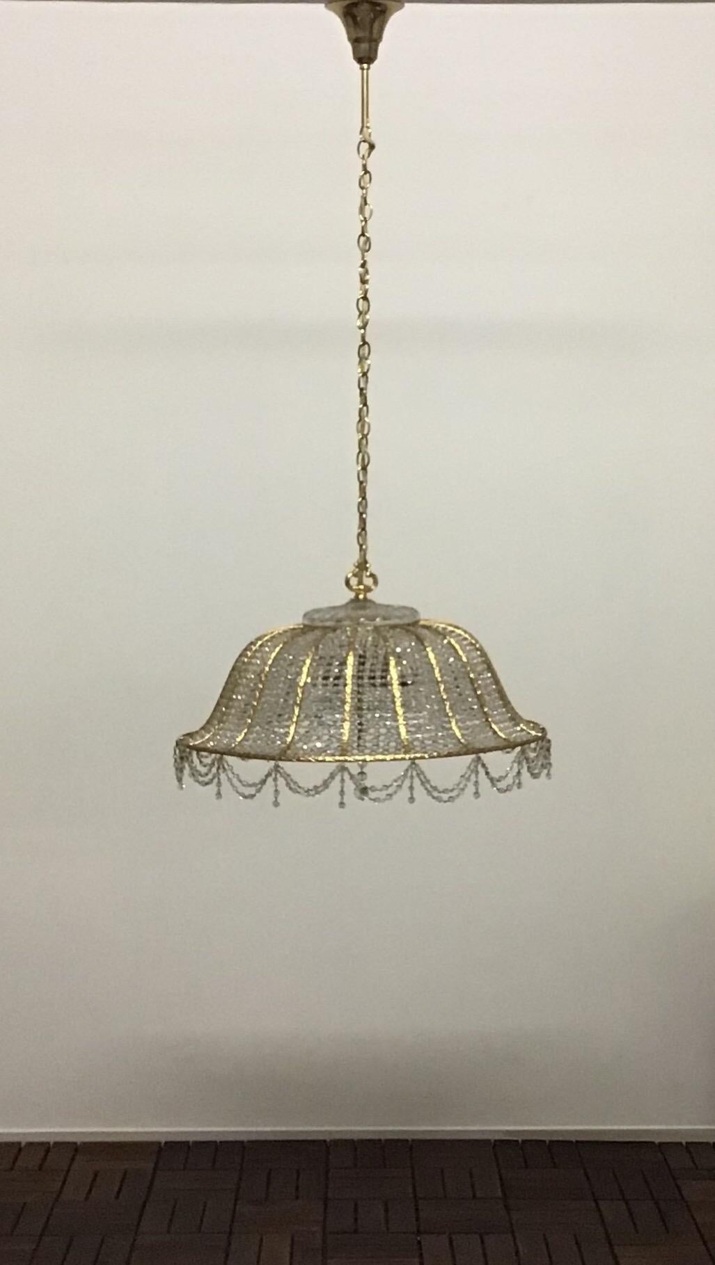 Tedesco Lampadario in stile Regency dorato e con perline di Palwa, Germania, anni '60 circa in vendita