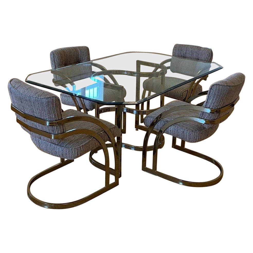 Beautiful Hollywood Regency Glass and Brass Dining Set For Sale